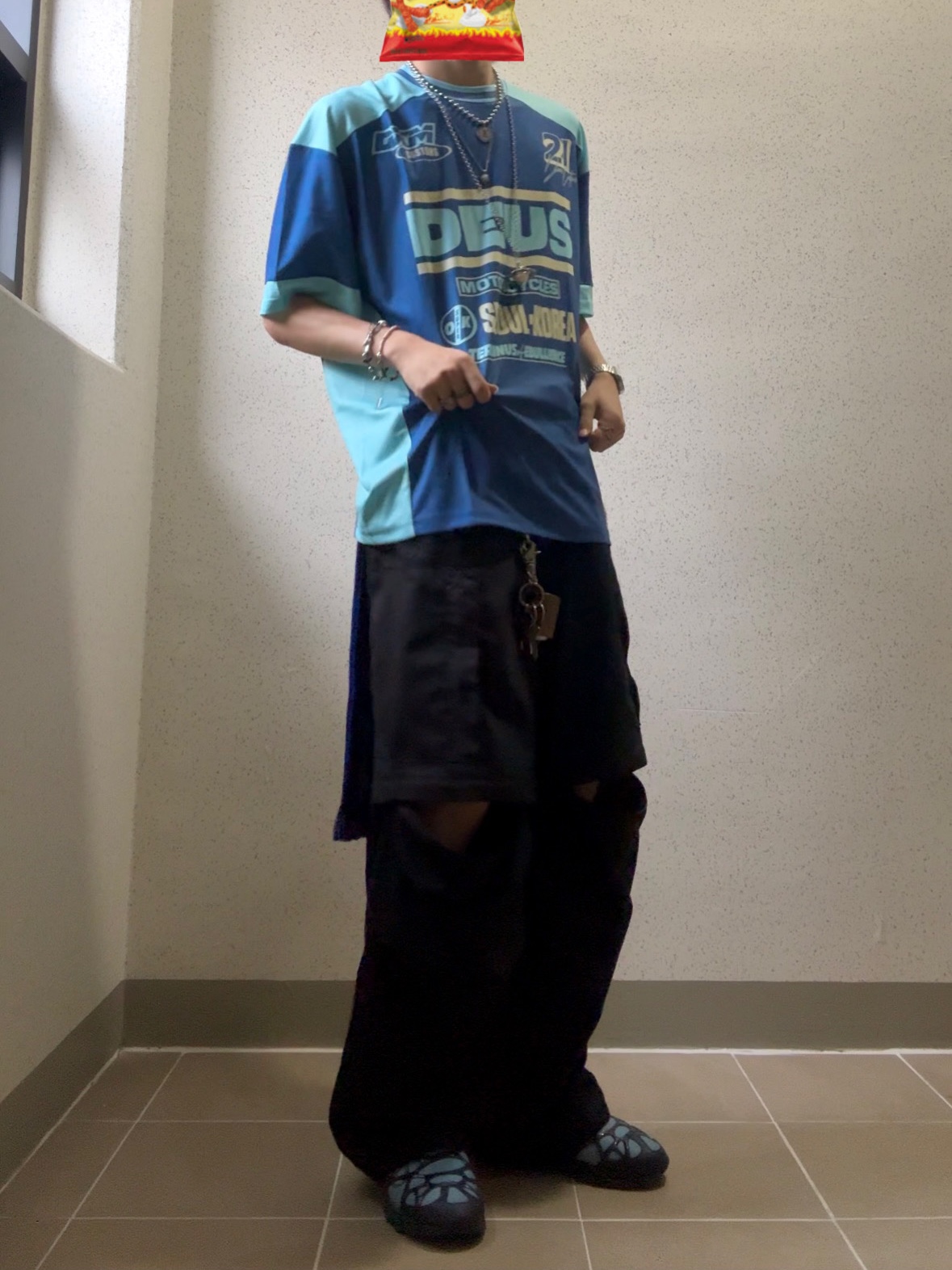 Human Made Graphic T-Shirt #05 White, Carhartt WIP Kickflip Backpack Black 착용 스타일 - 2