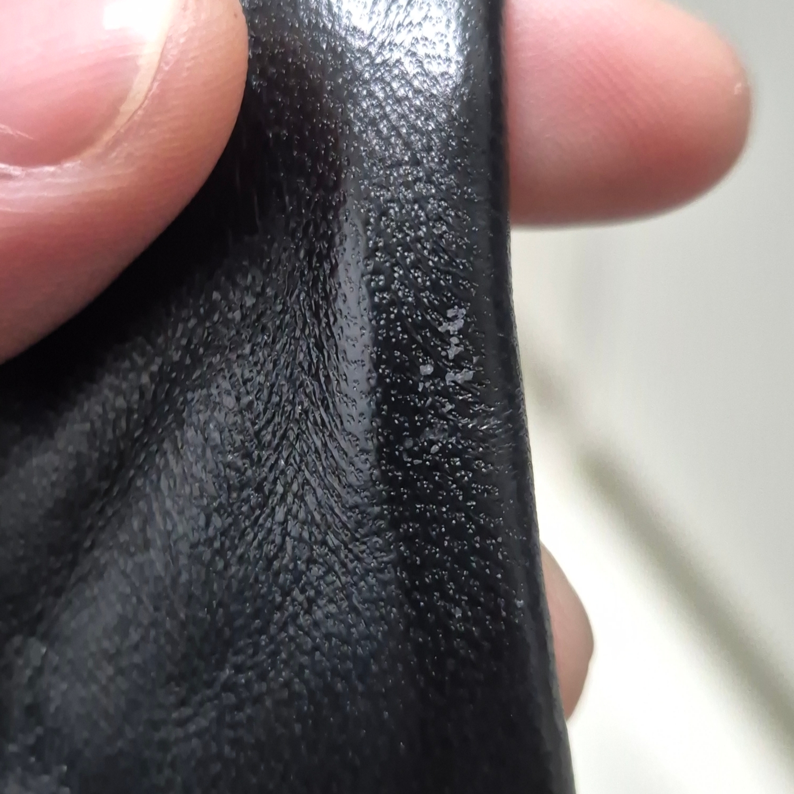 Lemaire Small Croissant Bag Soft Nappa Leather Black 착용 스타일 - 6