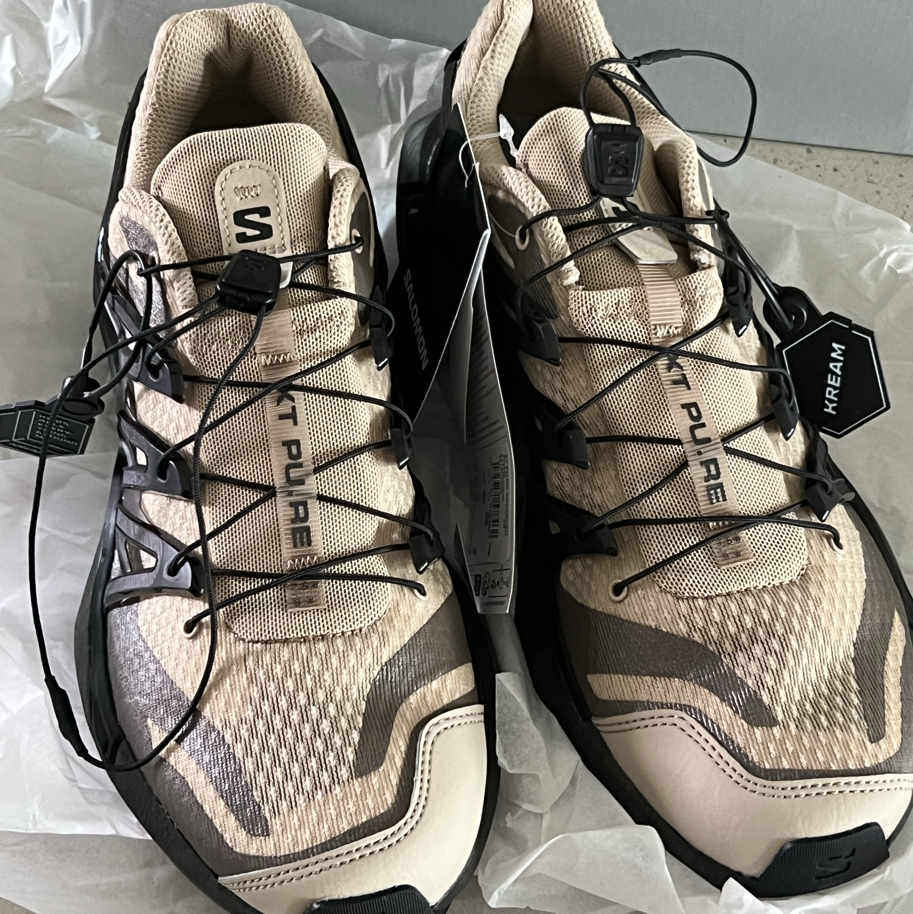 Salomon XT PU.RE ADV White Pepper Black Falcon 착용 스타일 - 2