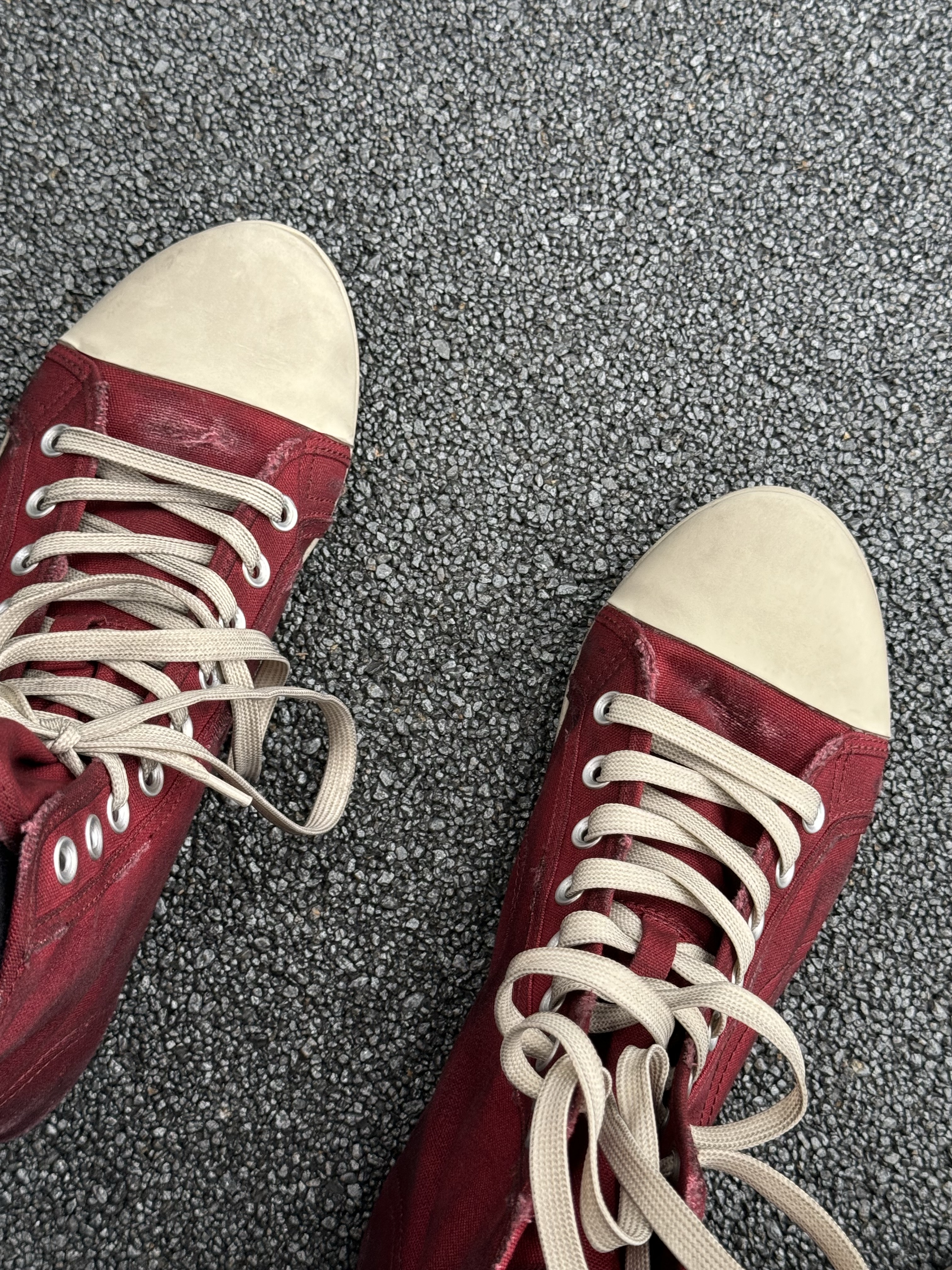 Balenciaga Paris Ultra Flat High Top Sneakers Red 착용 스타일