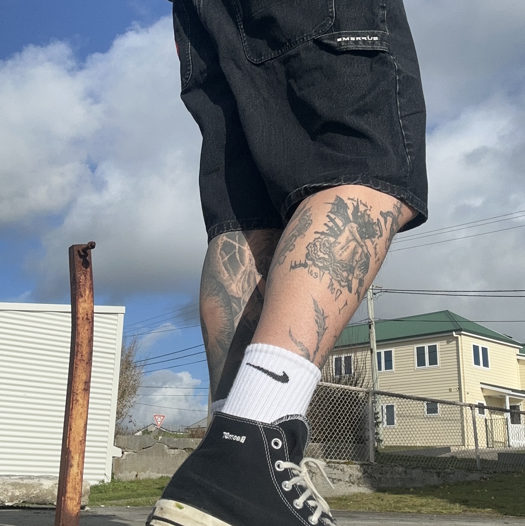 Converse Chuck 70 Hi Black, Supreme x Nike Denim Puffer Vest Black - 24SS 착용 스타일 - 2