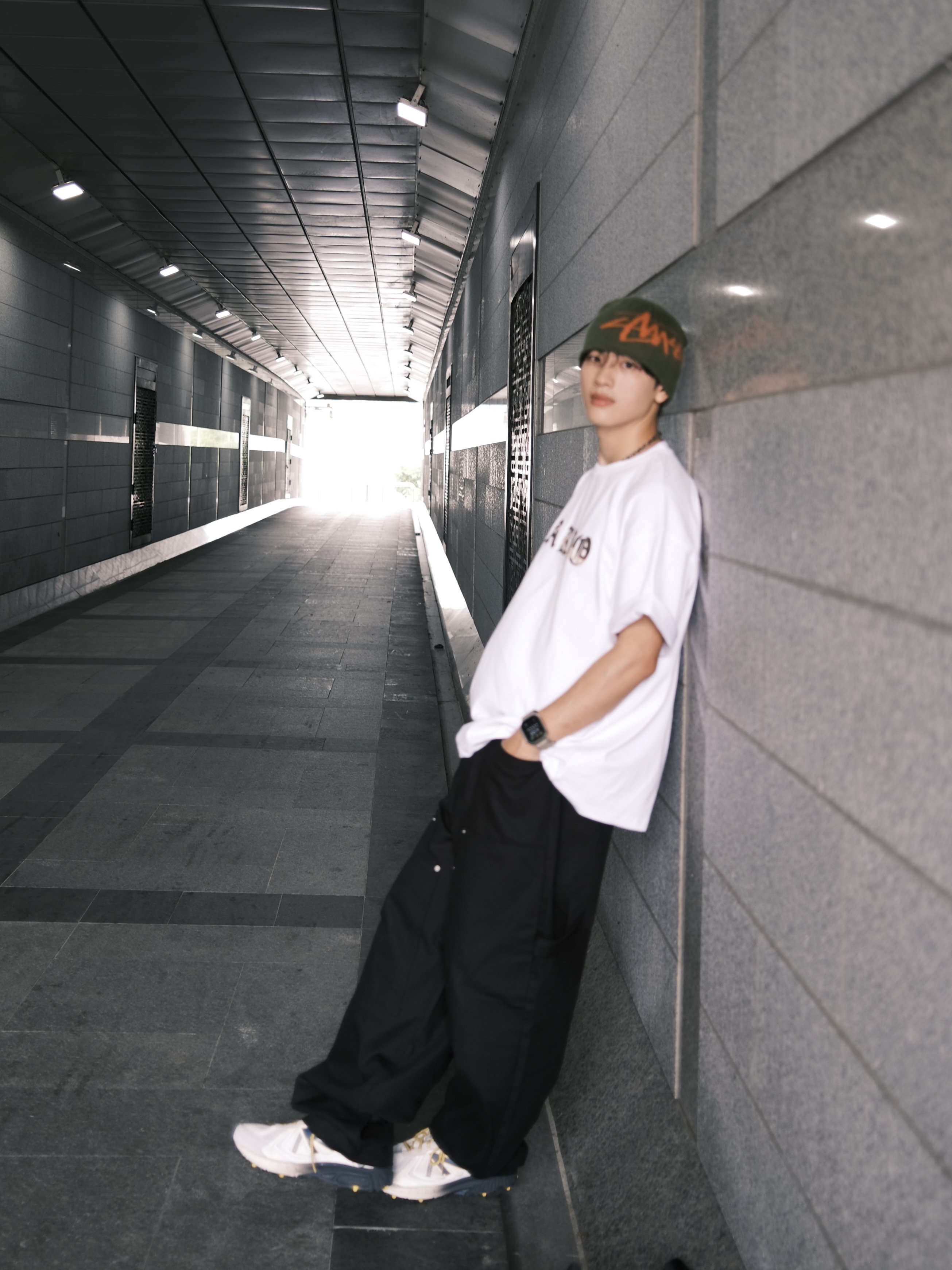 Stussy Brushed Out Stock Skullcap Beanie Olive 착용 스타일 - 2