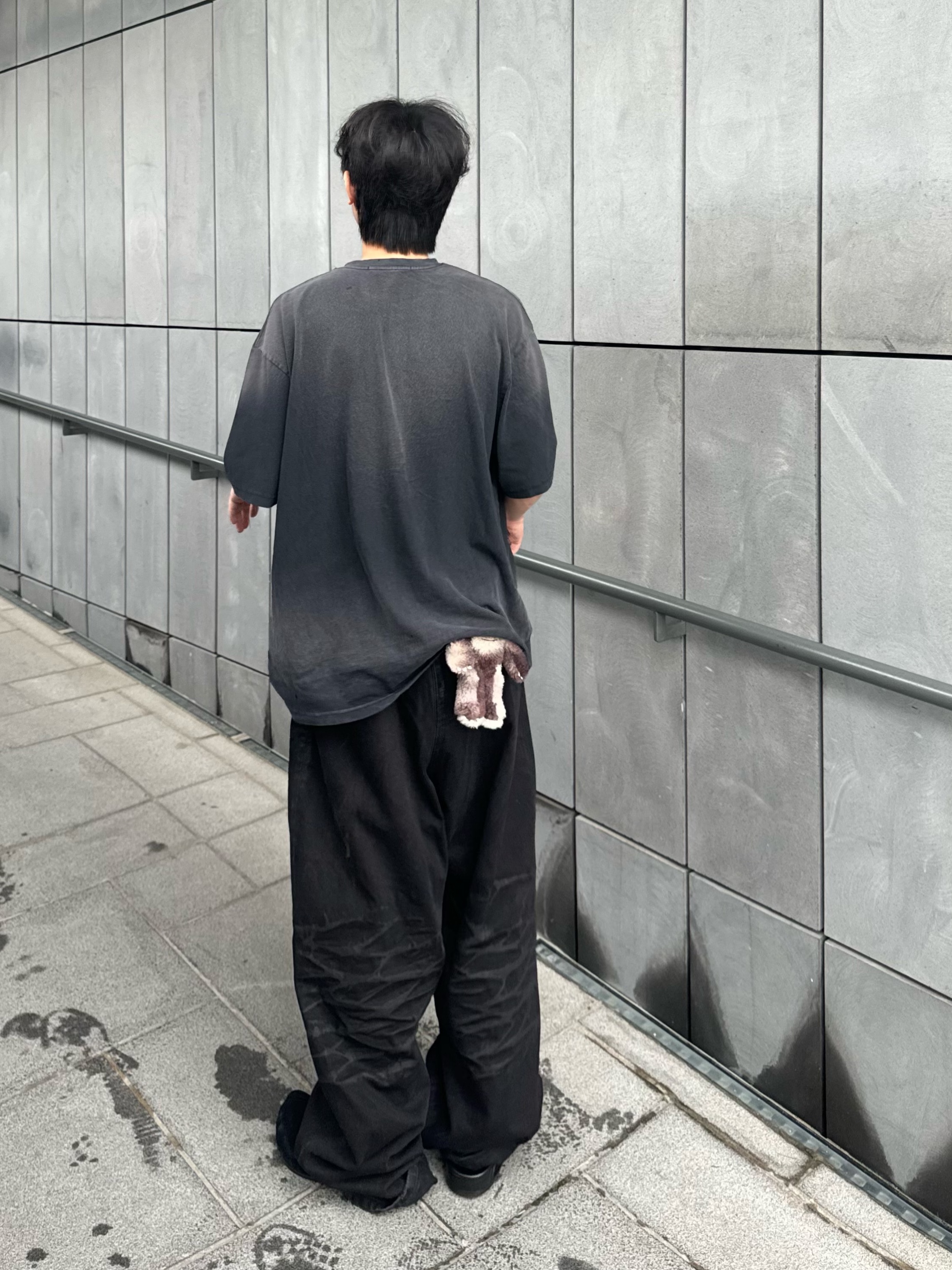 Project G/R Backward Denim Pants Black, Balenciaga Sunday Mule Black 착용 스타일 - 4