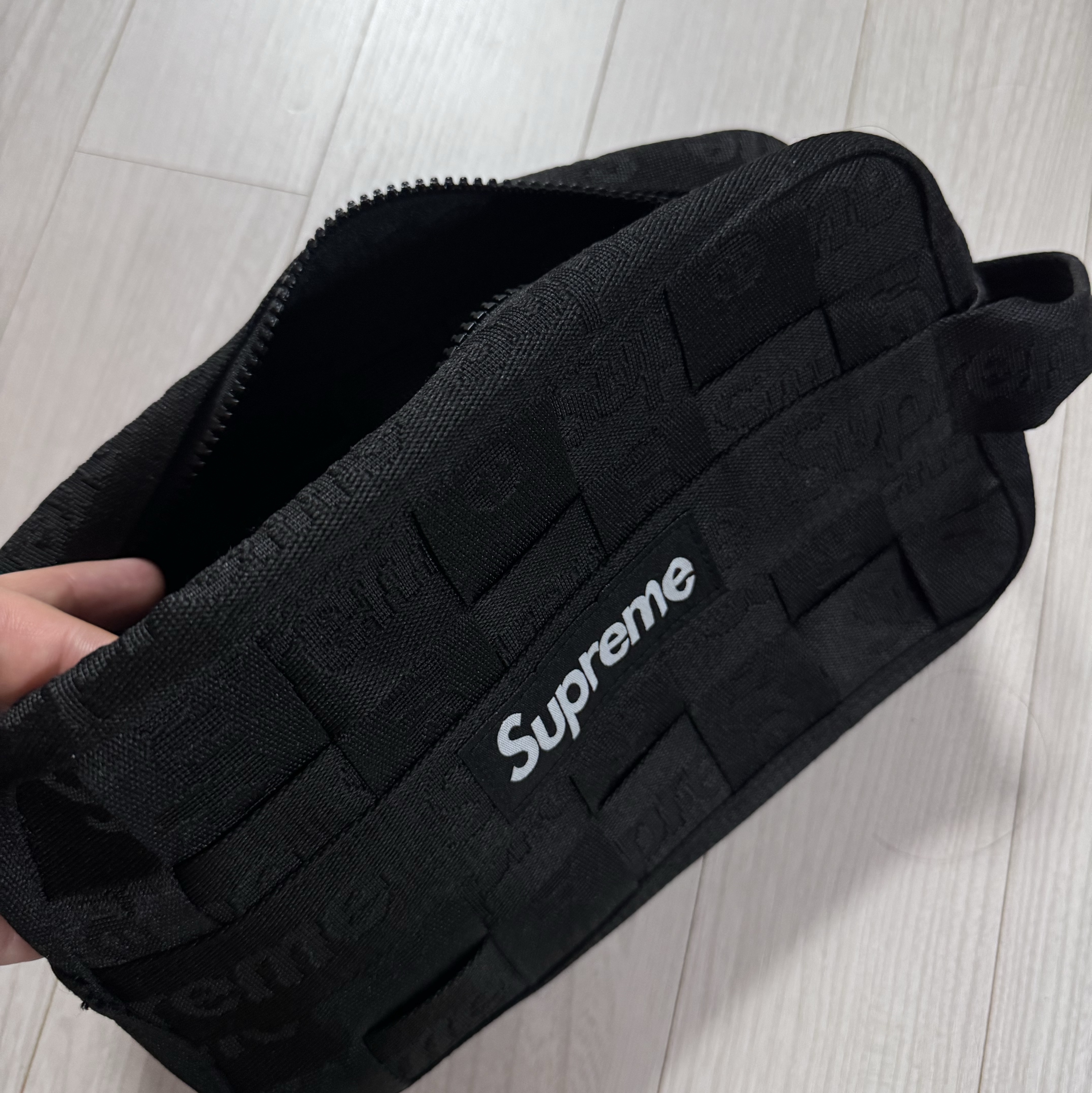 Supreme Woven Utility Bag Black - 24SS 착용 스타일