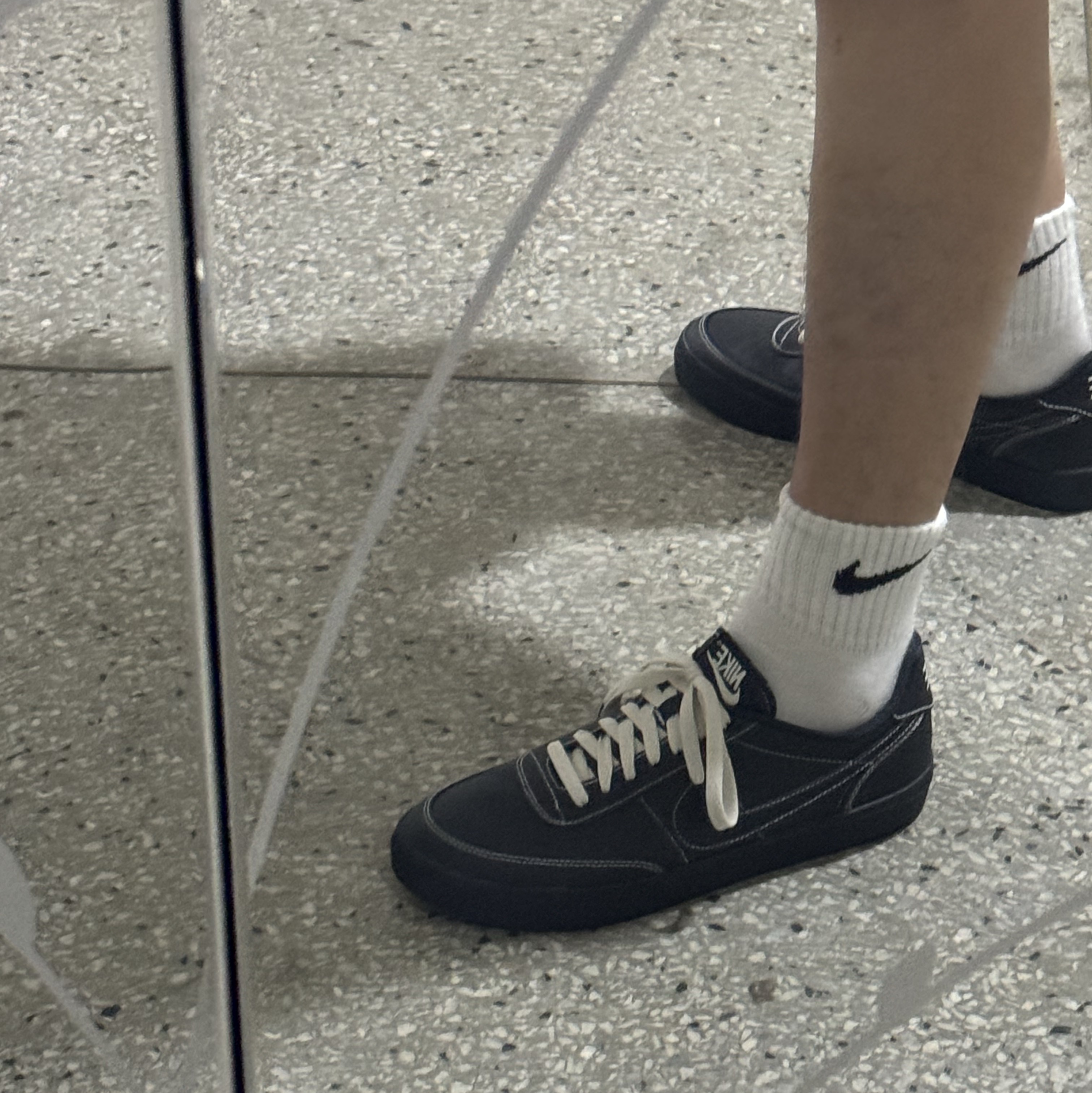 Nike Killshot 2 Black Phantom 착용 스타일