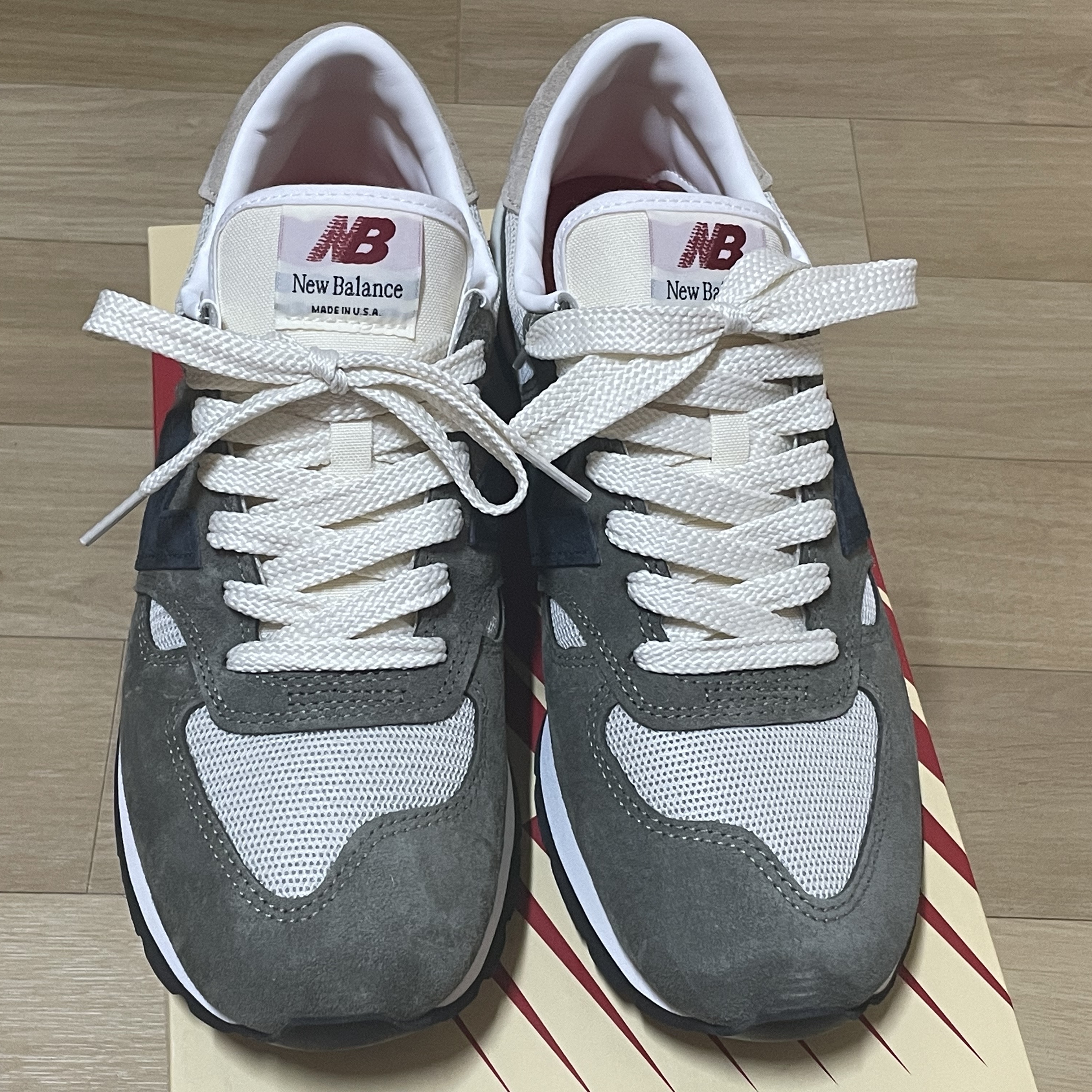 New Balance 990v1 Made in USA Olive 착용 스타일 - 6