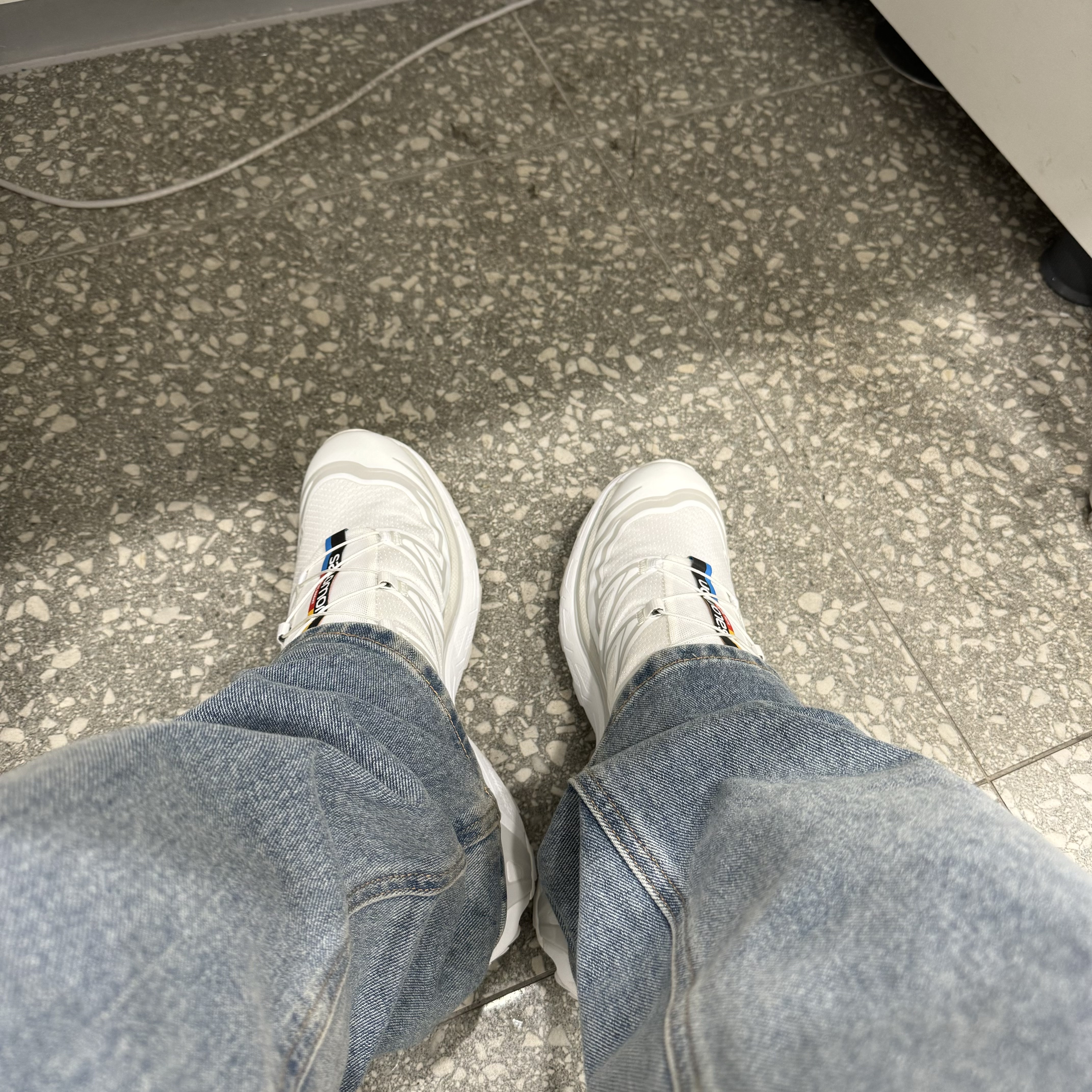 Salomon XT-6 ADV White 착용 스타일