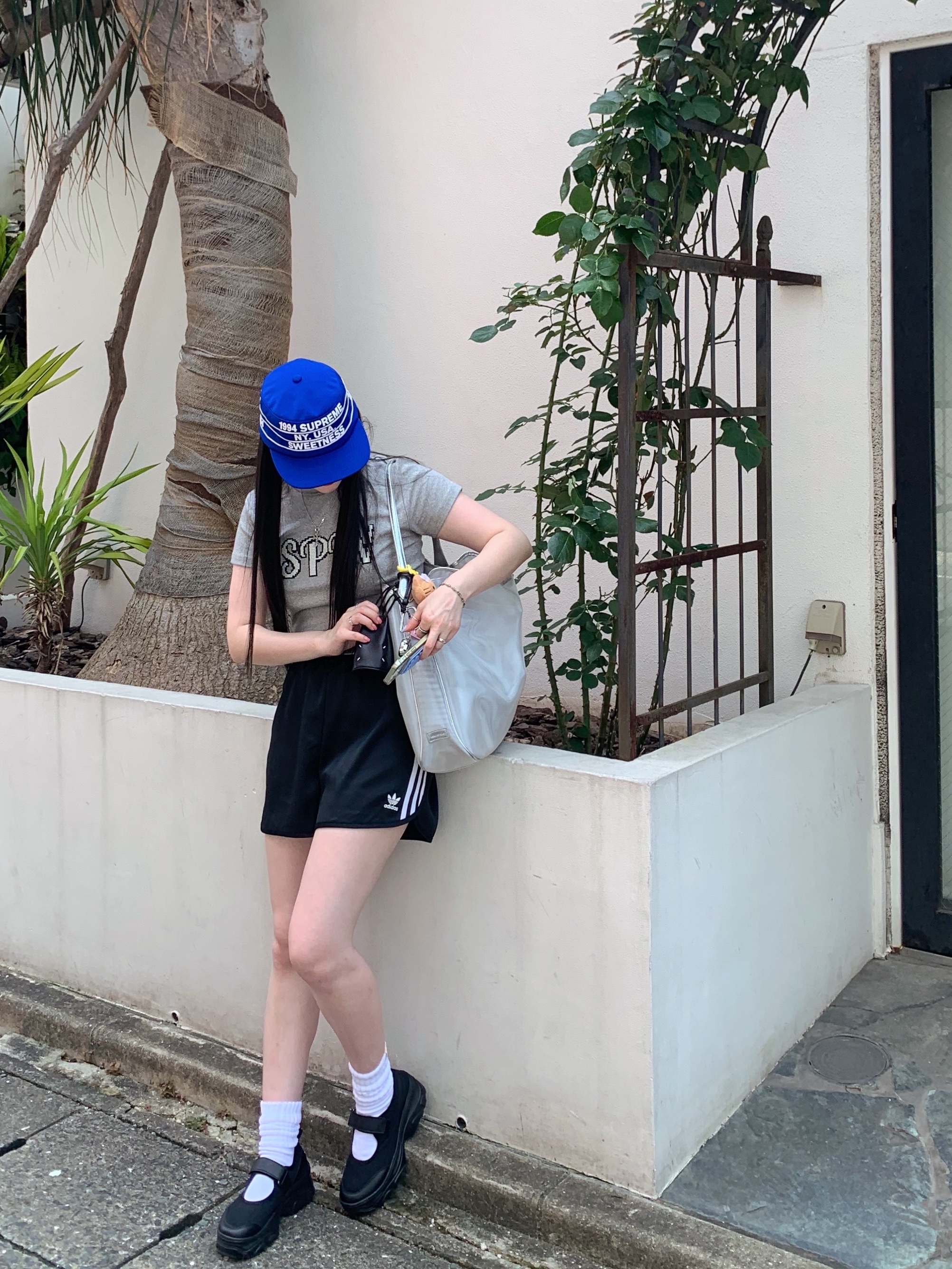 Supreme Pro Bowl Pillbox Hat Royal - 24SS, (W) Adidas Satin Sprint Shorts Black - KR Sizing 착용 스타일 - 1