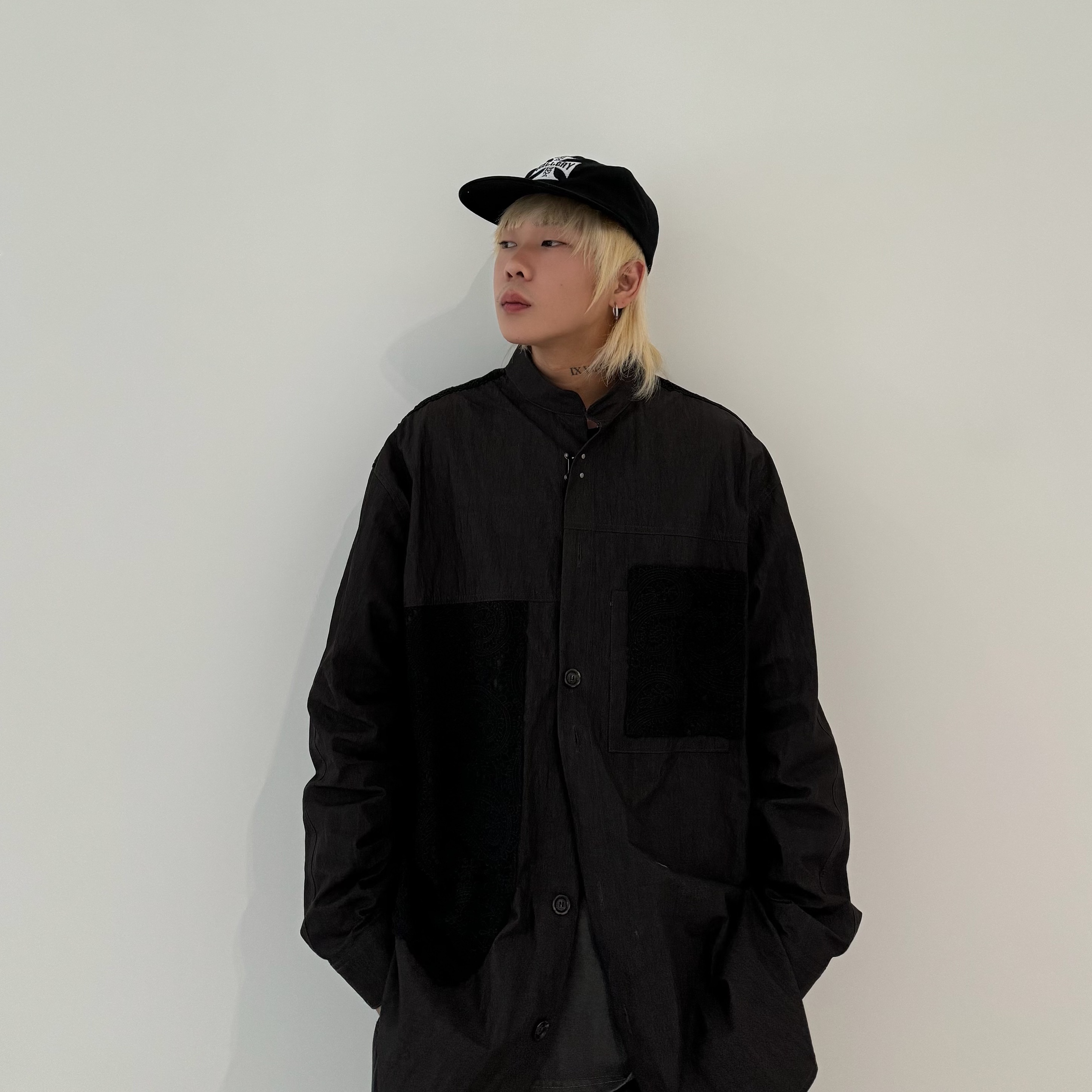 Rick Owens Geobasket Full Grain Calf Leather Strobe Sneakers Black Milk White 착용 스타일 - 2