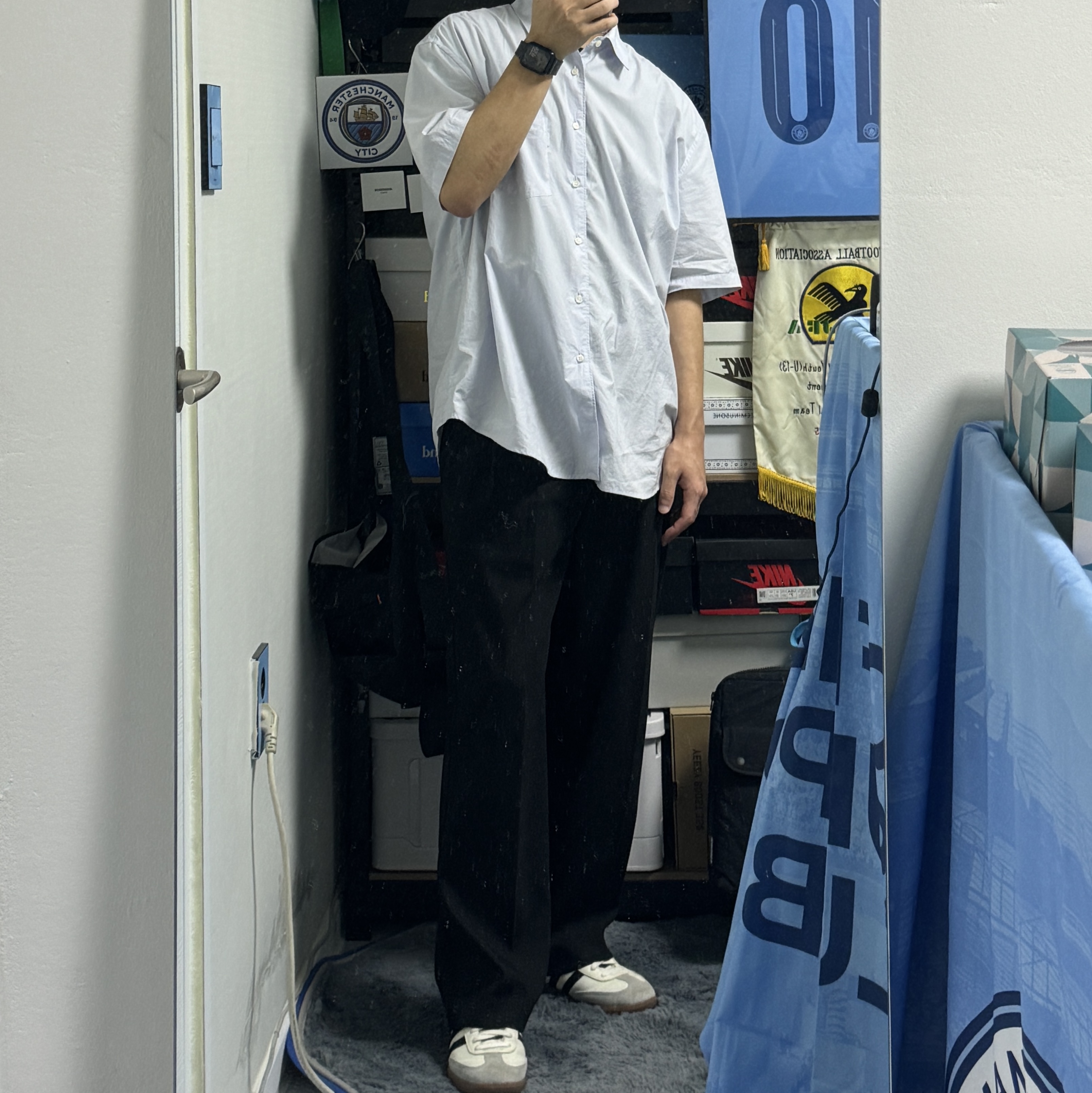 Adidas x JJJJound Samba OG Off White Core Black 착용 스타일