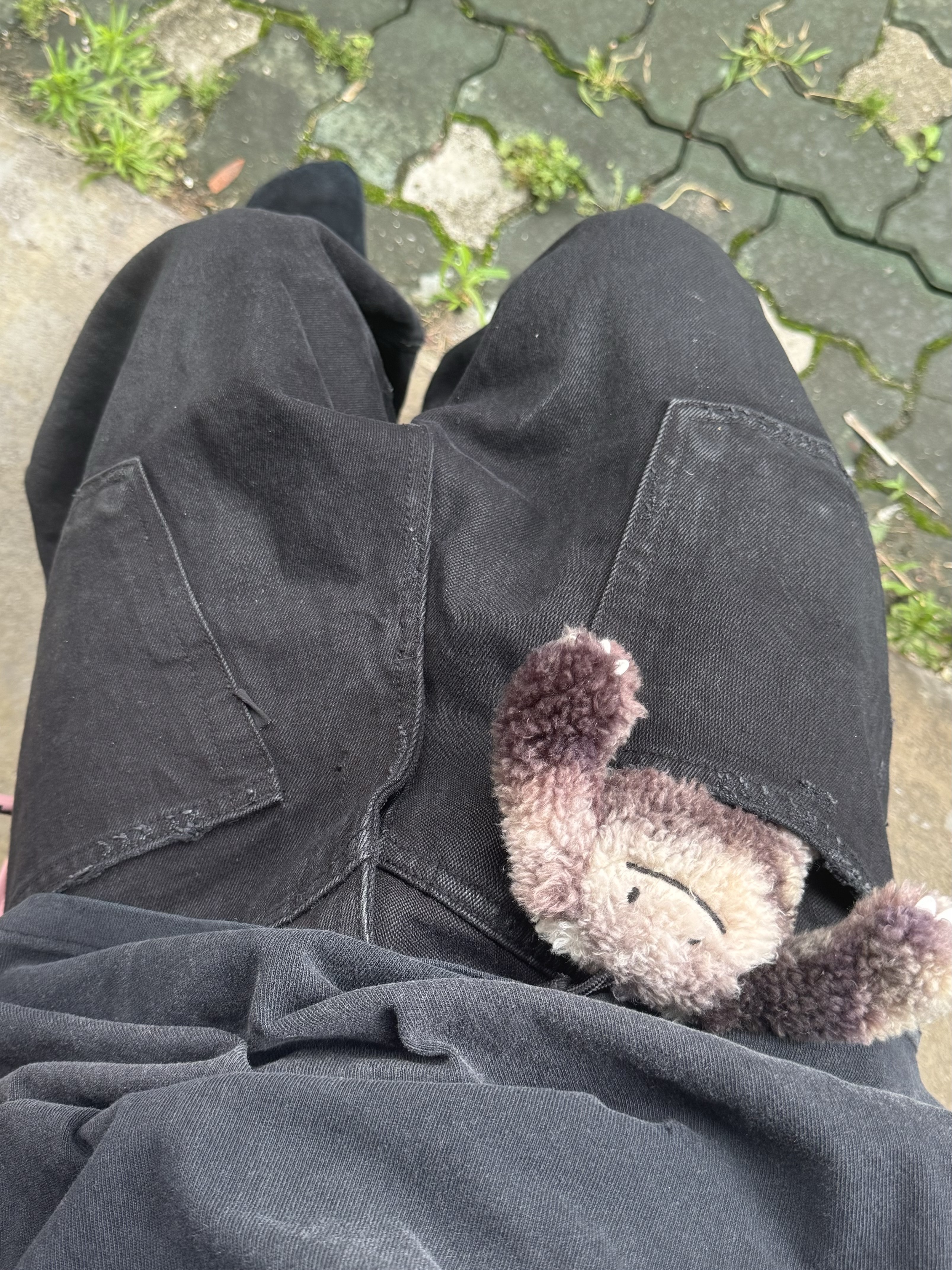 Project G/R Backward Denim Pants Black, Balenciaga Sunday Mule Black 착용 스타일 - 2