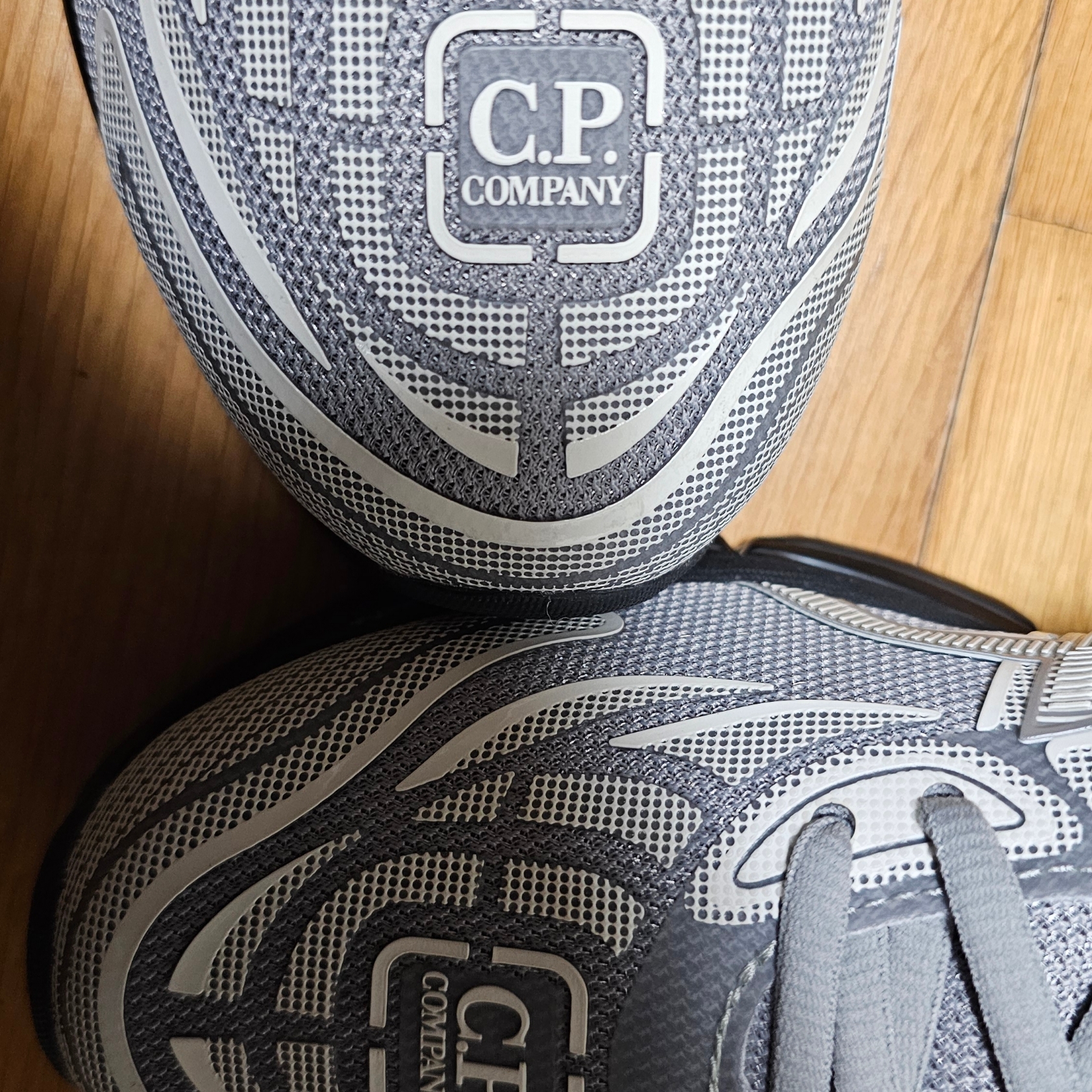 Asics x C.P. Company Gel-Quantum 360 VIII Cement Grey 착용 스타일