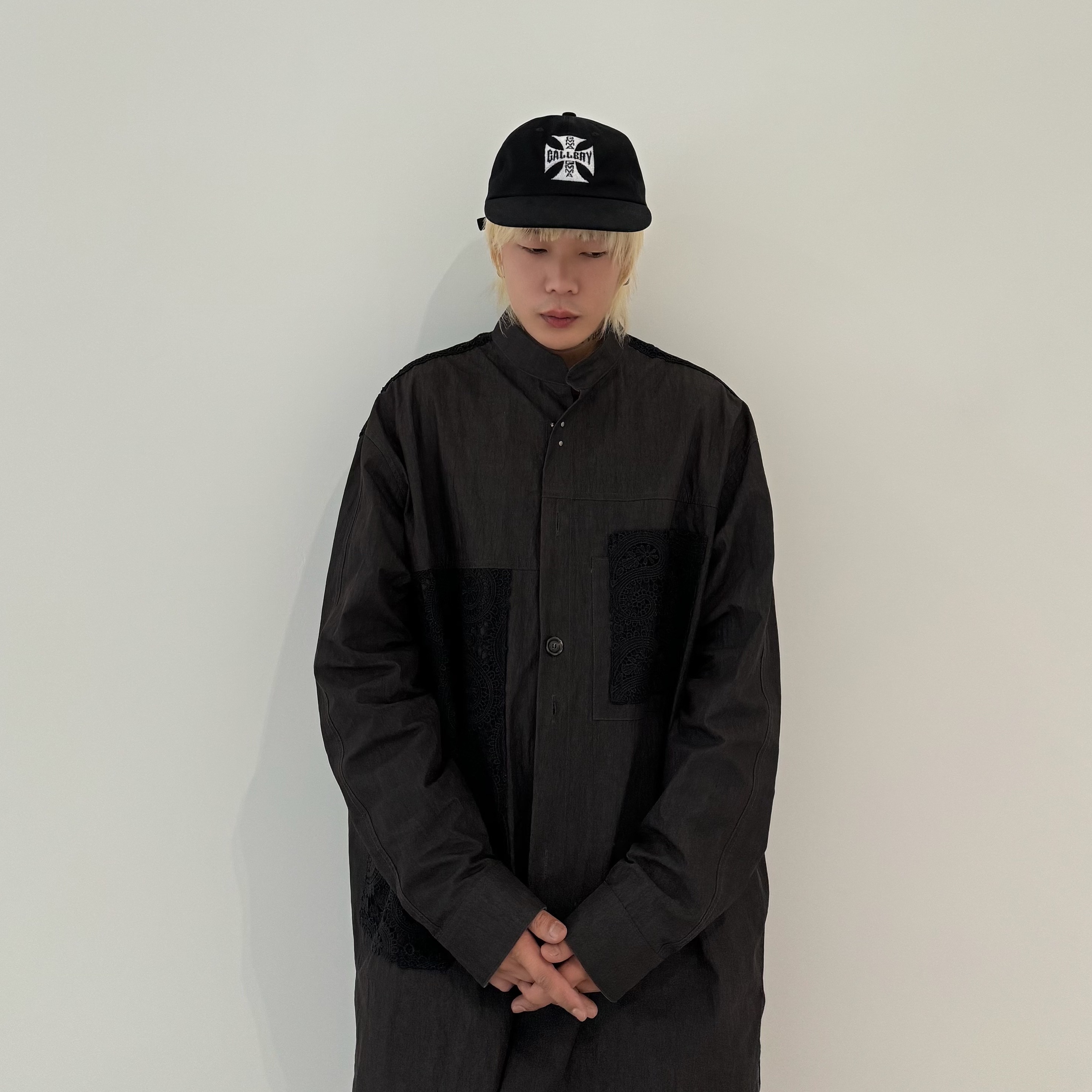Rick Owens Geobasket Full Grain Calf Leather Strobe Sneakers Black Milk White 착용 스타일 - 3