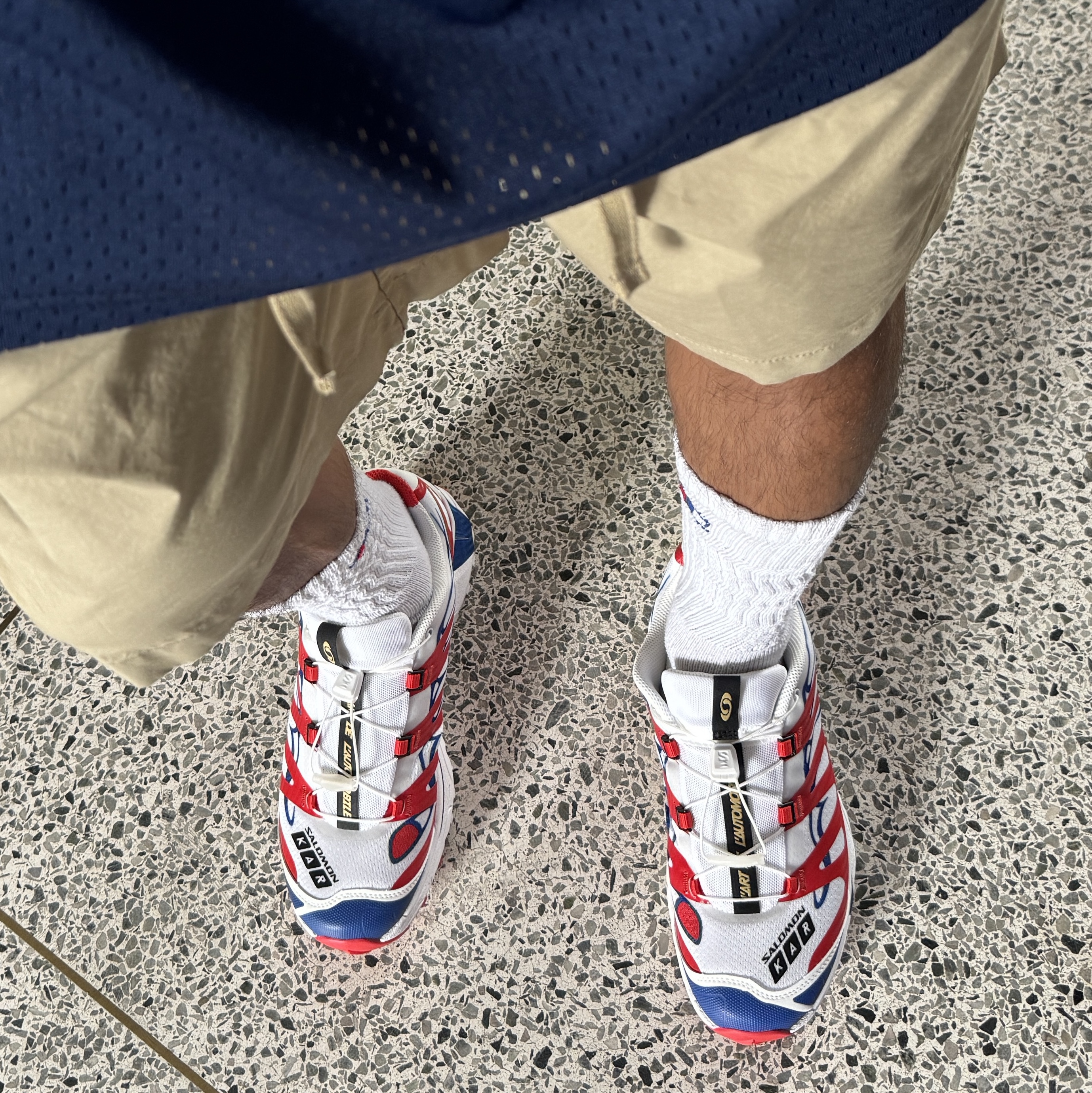Salomon x Kar L'Art De L’Automobile XT-4 White High Risk Red 착용 스타일 - 2