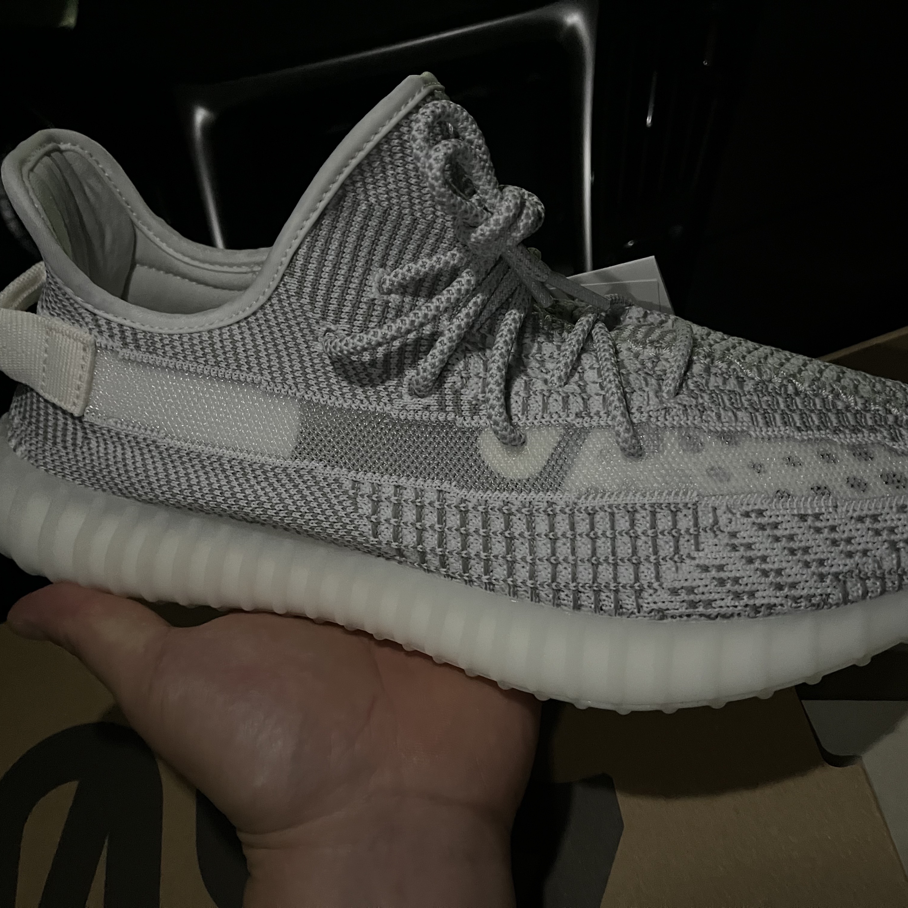 Adidas Yeezy Boost 350 V2 Static 2023 착용 스타일