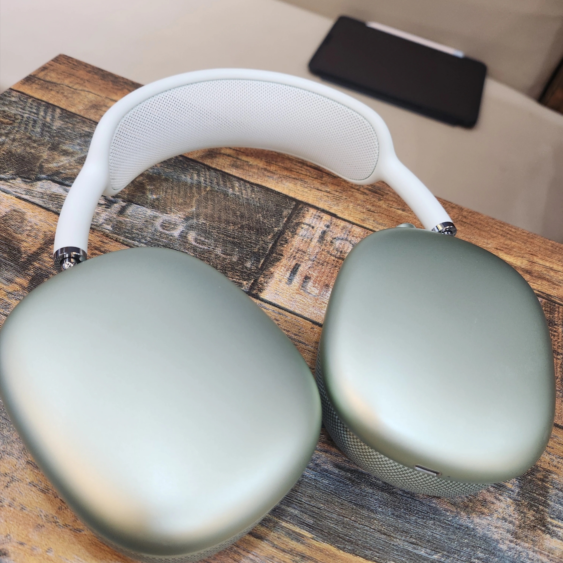 Apple AirPods Max Lightning Green (Korean Ver.) 착용 스타일