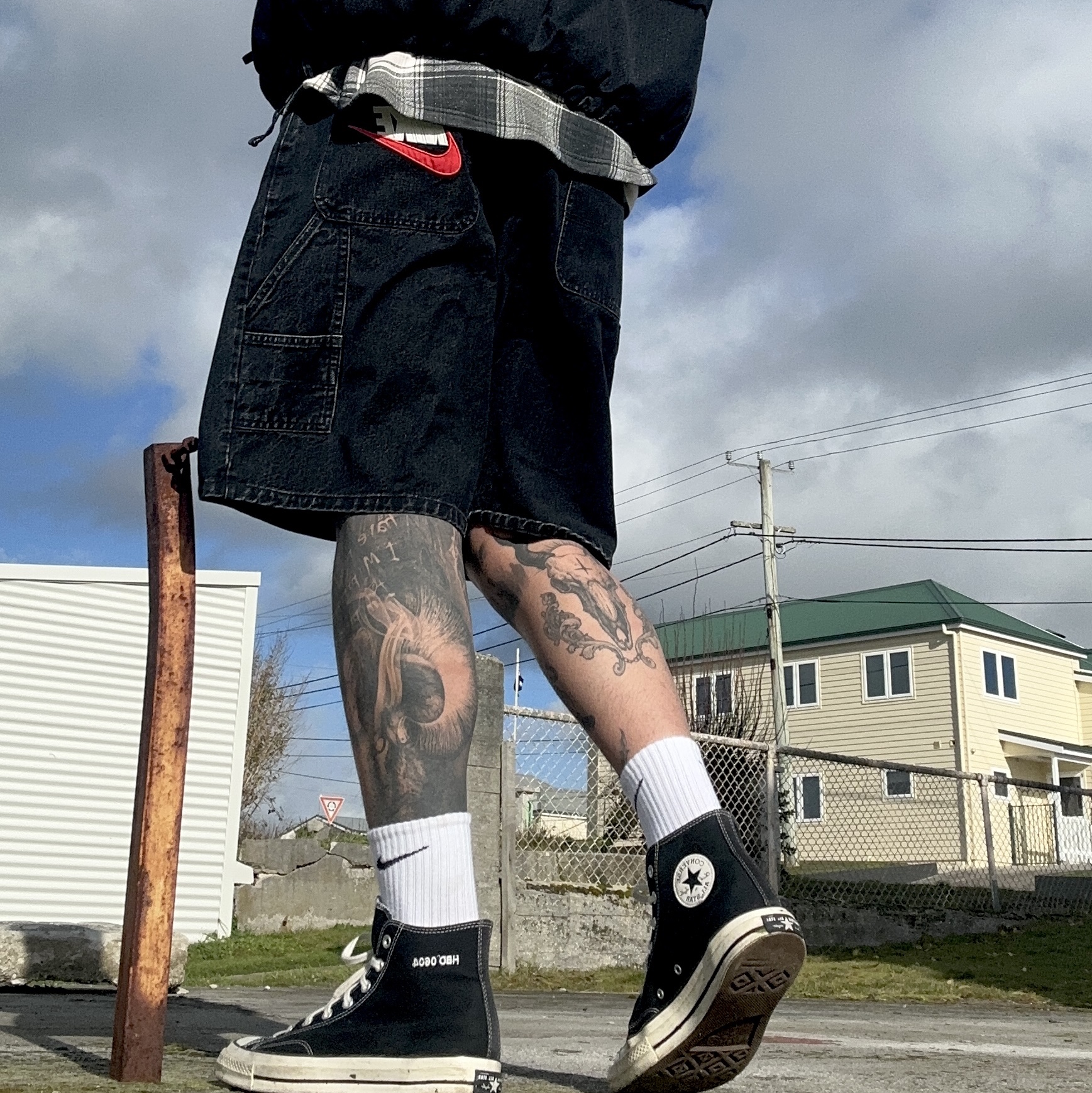 Converse Chuck 70 Hi Black, Supreme x Nike Denim Puffer Vest Black - 24SS 착용 스타일 - 1