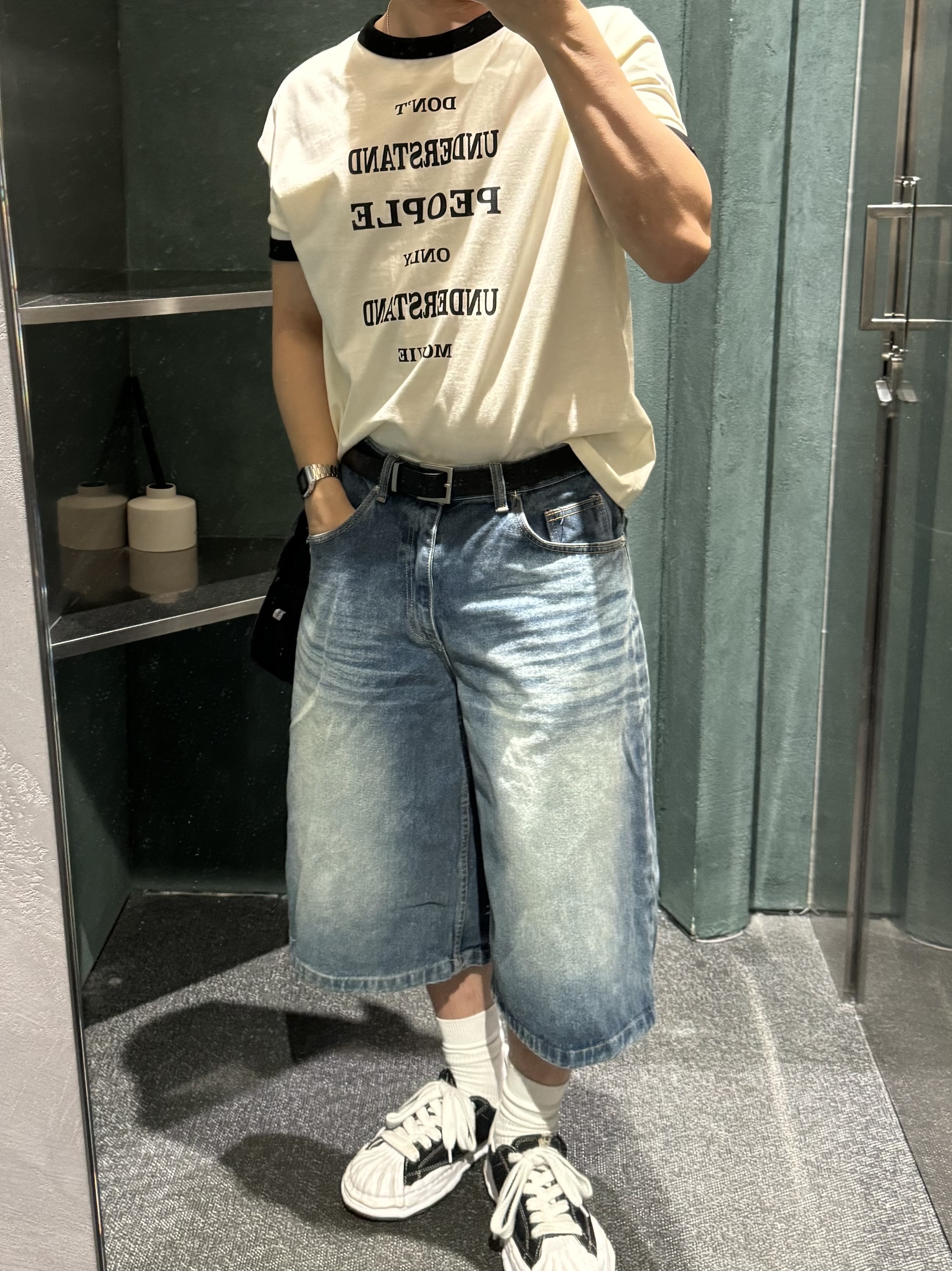Maison Mihara Yasuhiro Blakey OG Sole Canvas Low-top Sneakers Black White, Casio A-158WA-1 착용 스타일