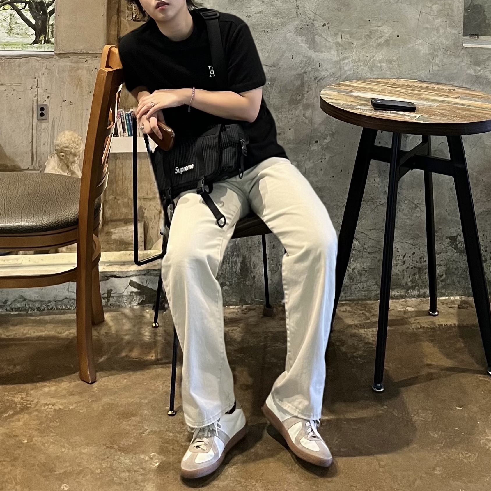 Supreme Mini Duffle Bag Black - 24SS 착용 스타일