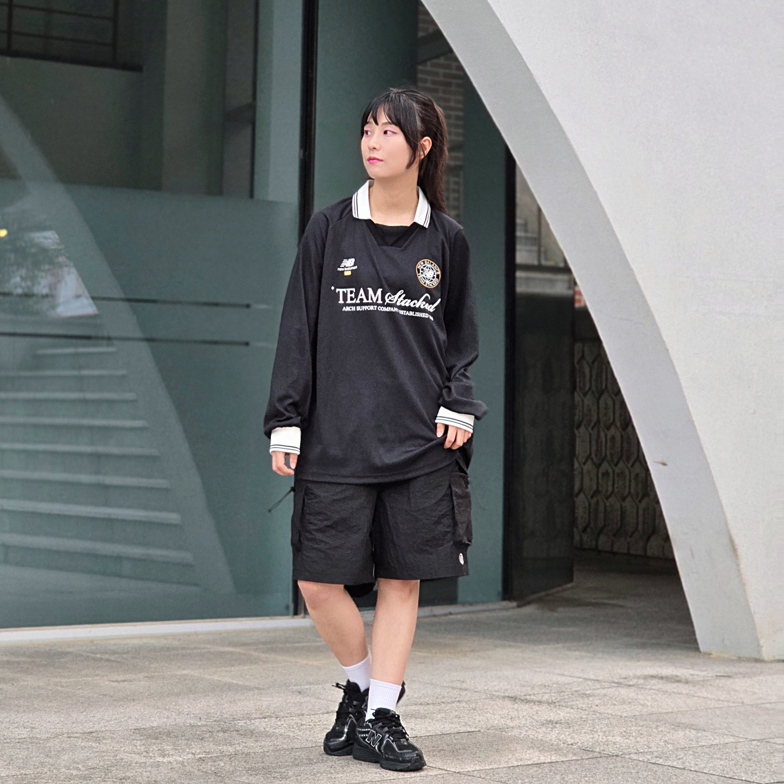 New Balance 1906R Black Silver Metallic 착용 스타일 - 1