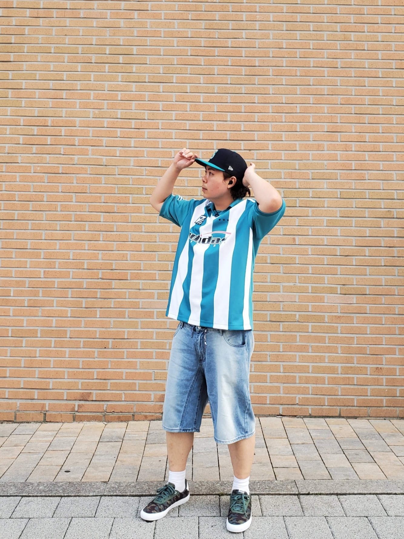 Adidas Trefoil Logo Play Football Graphic S/S Polo T-Shirt Arctic Fusion - KR Sizing 착용 스타일 - 3
