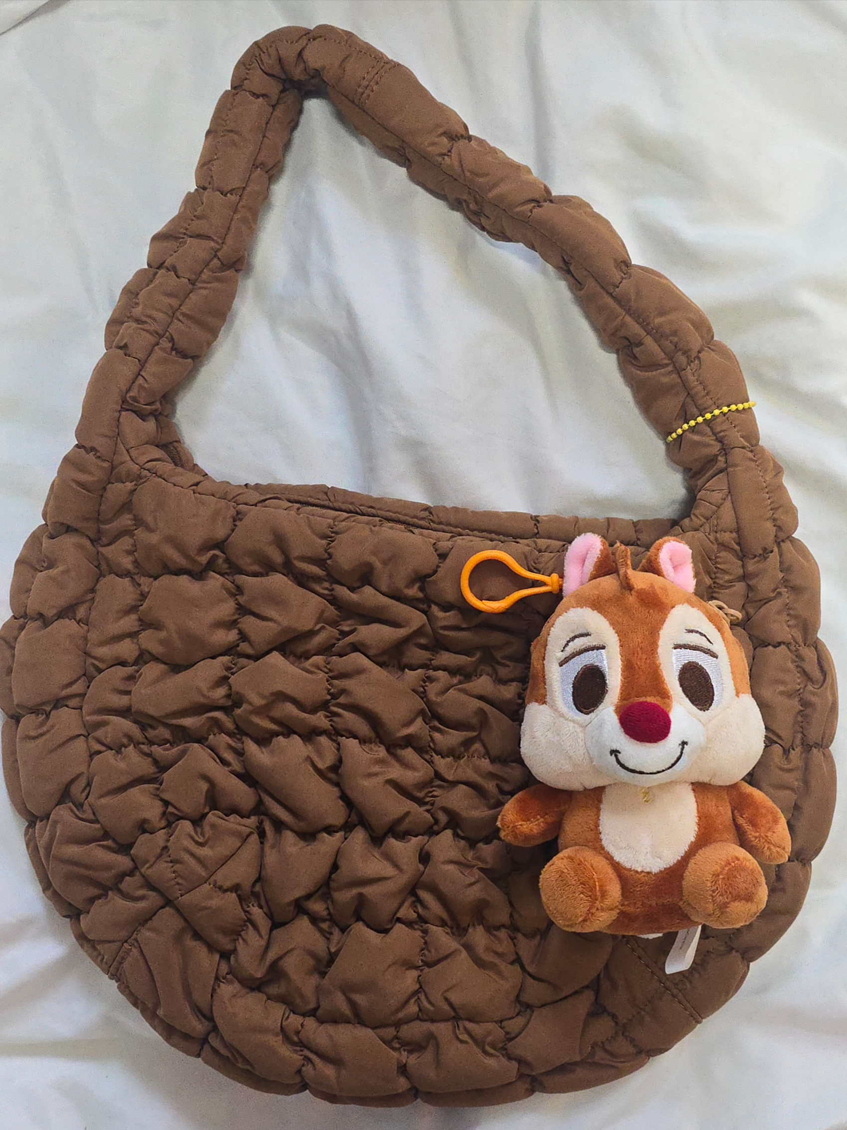 COS Quilted Mini Bag Brown 착용 스타일 - 2