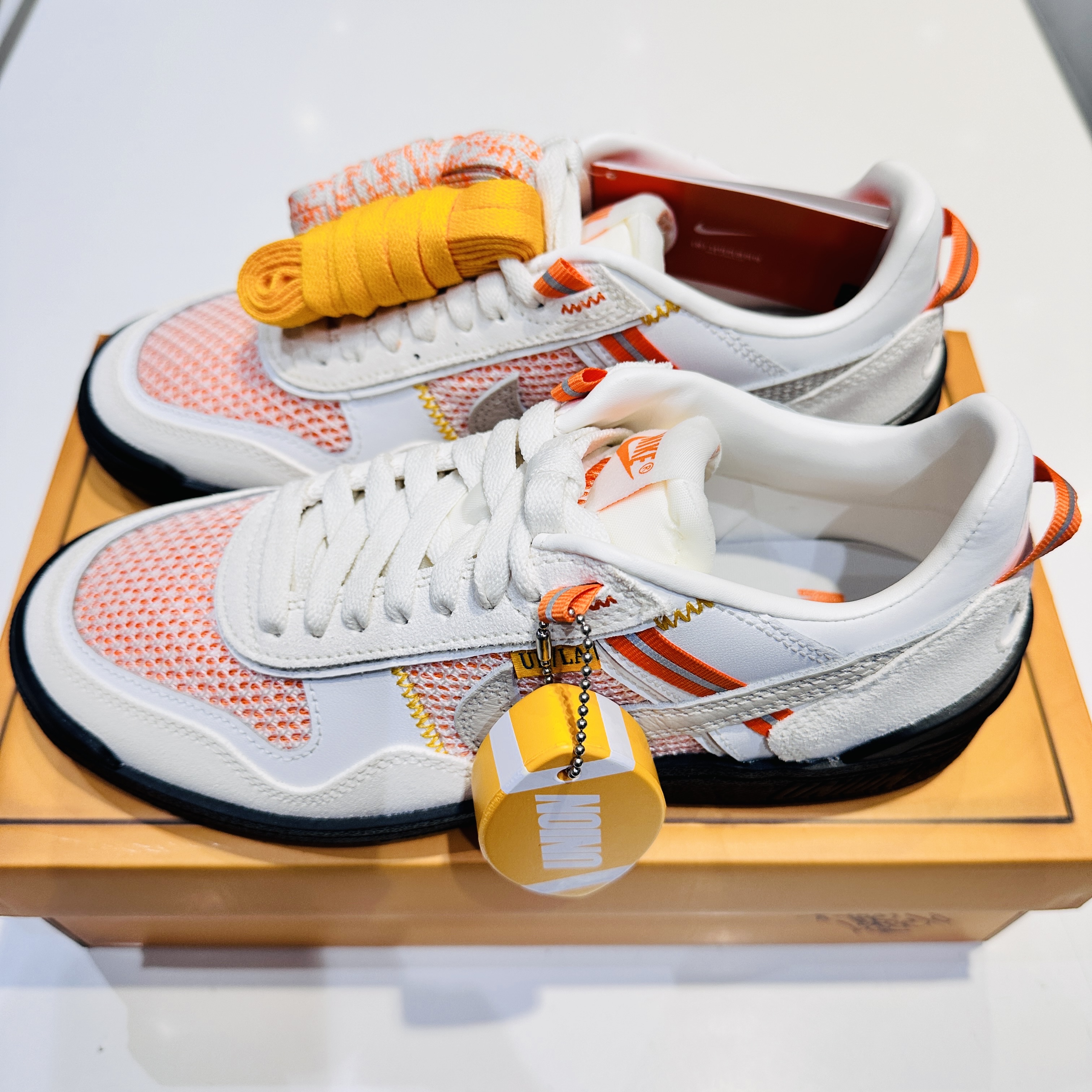 Nike x Union Field General SP Ivory and Light Orewood Brown 착용 스타일 - 2