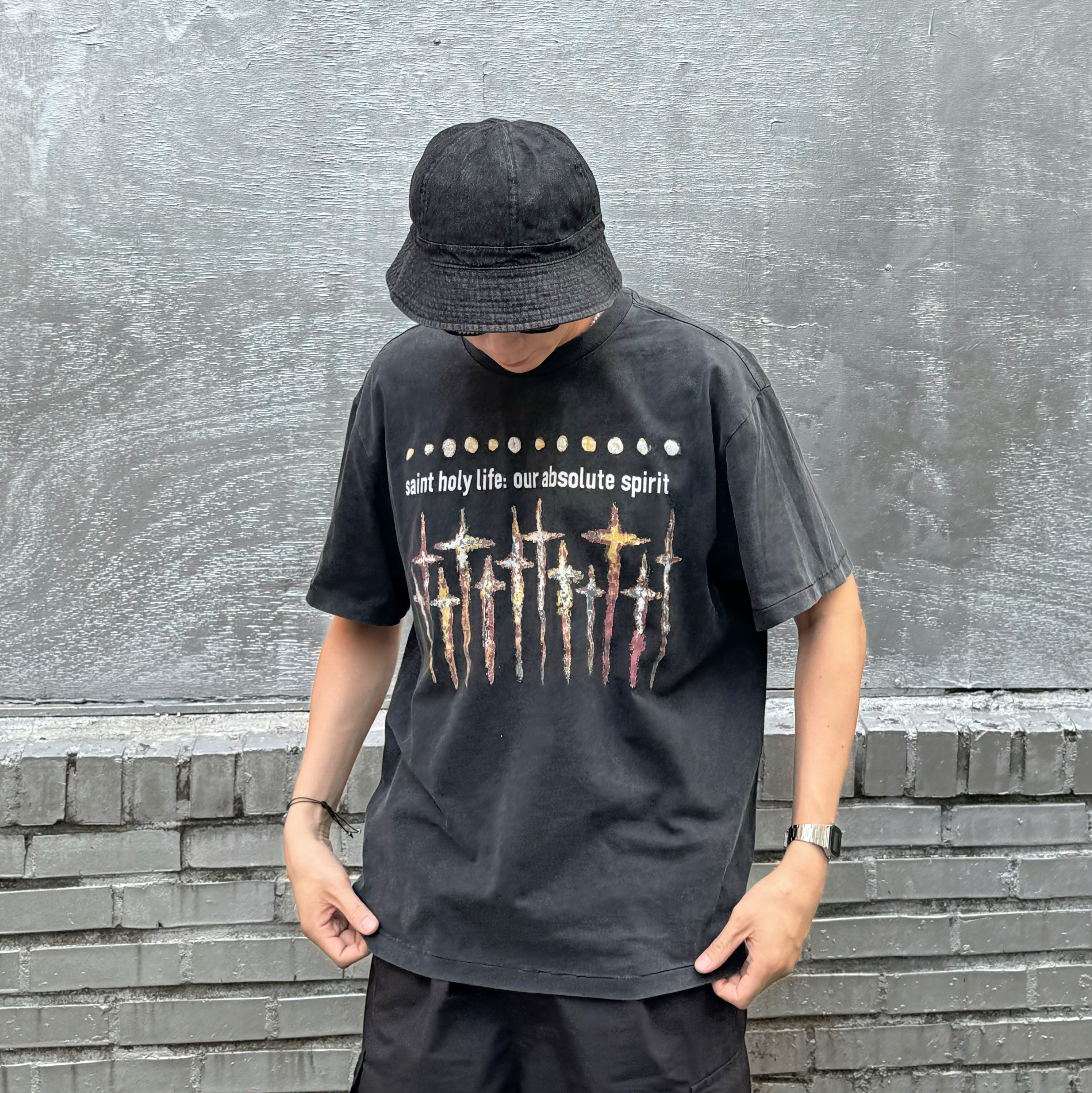Saint Mxxxxxx x For Someone God FS S/S T-Shirt Black - 23AW 착용 스타일 - 3
