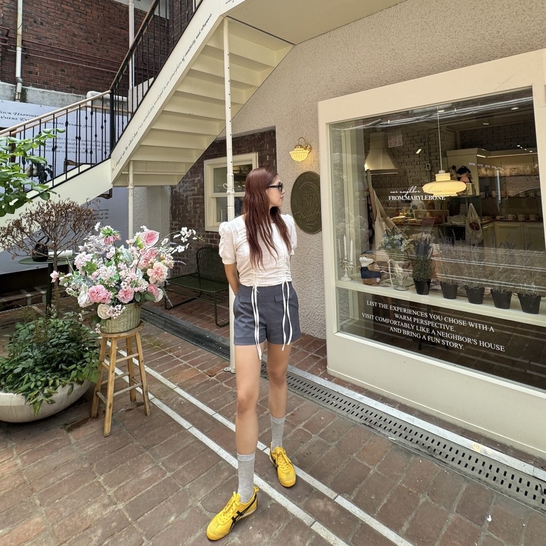 Onitsuka Tiger Mexico 66 Yellow Black 착용 스타일 - 1
