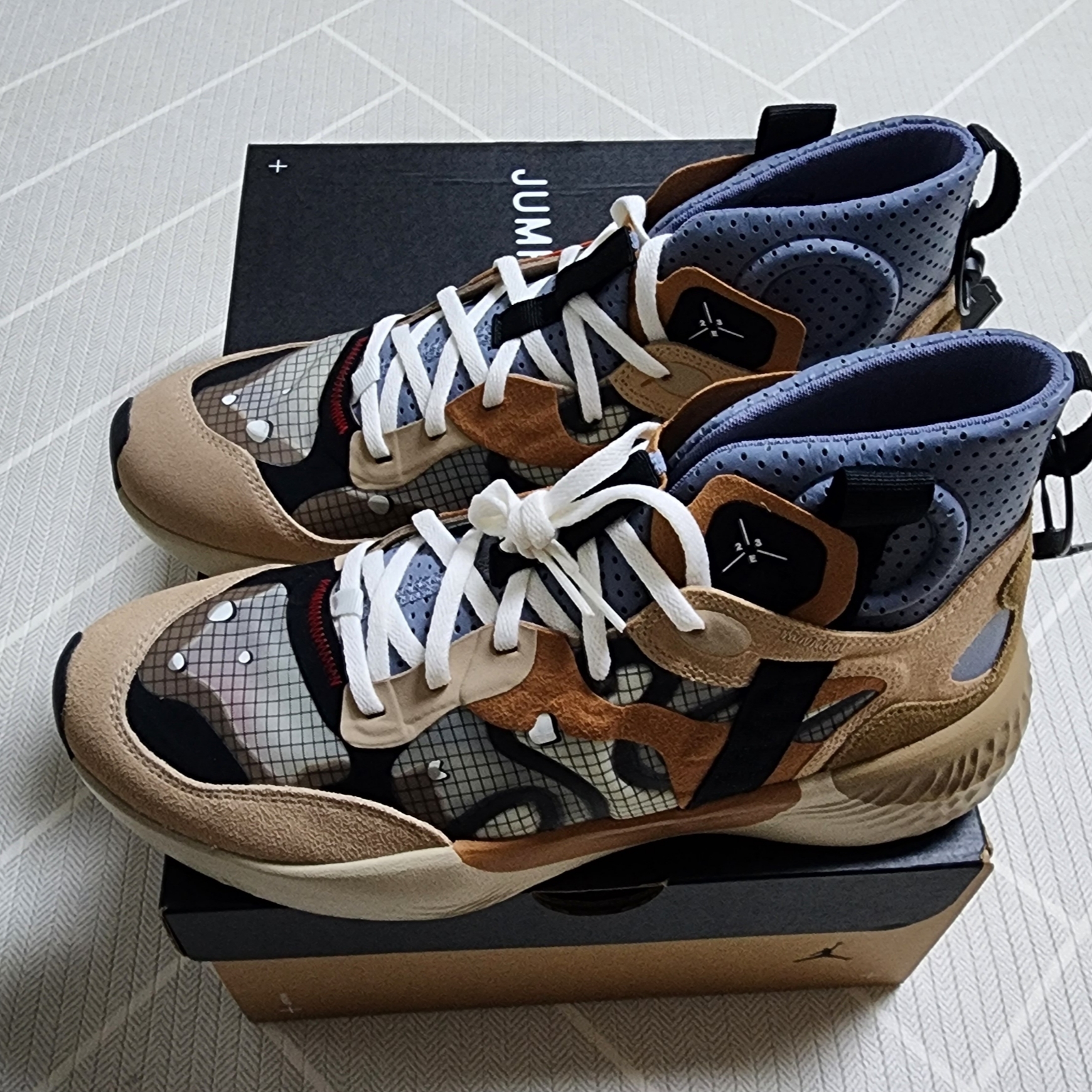 Jordan Delta 3 SP Dark Driftwood 착용 스타일 - 1