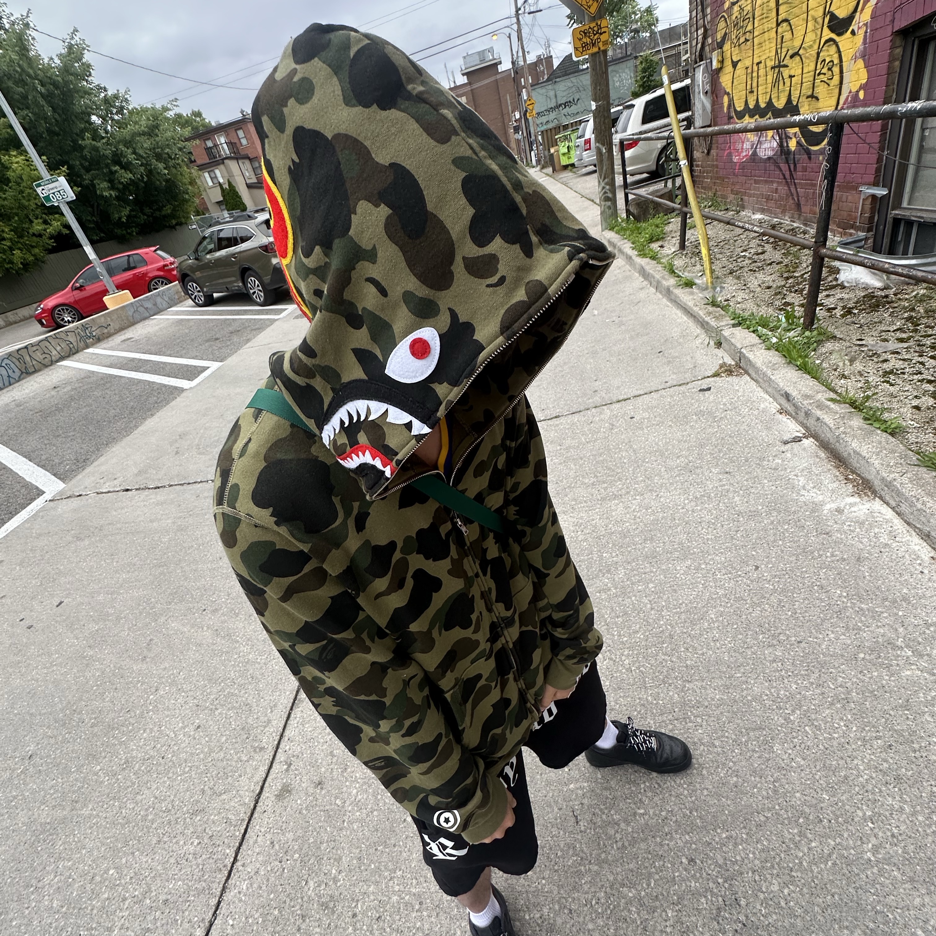 BAPE PONR 1st Camo 2nd Shark Full Zip Hoodie Green 착용 스타일 - 2