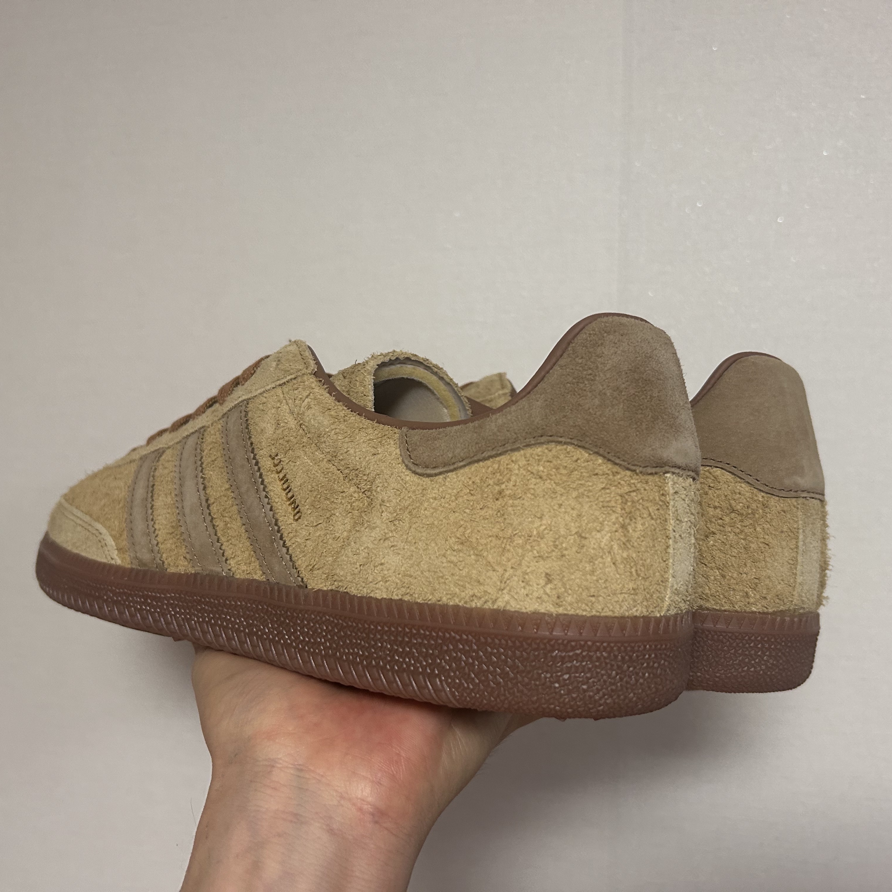 Adidas x JJJJound Samba OG Mesa 착용 스타일 - 3