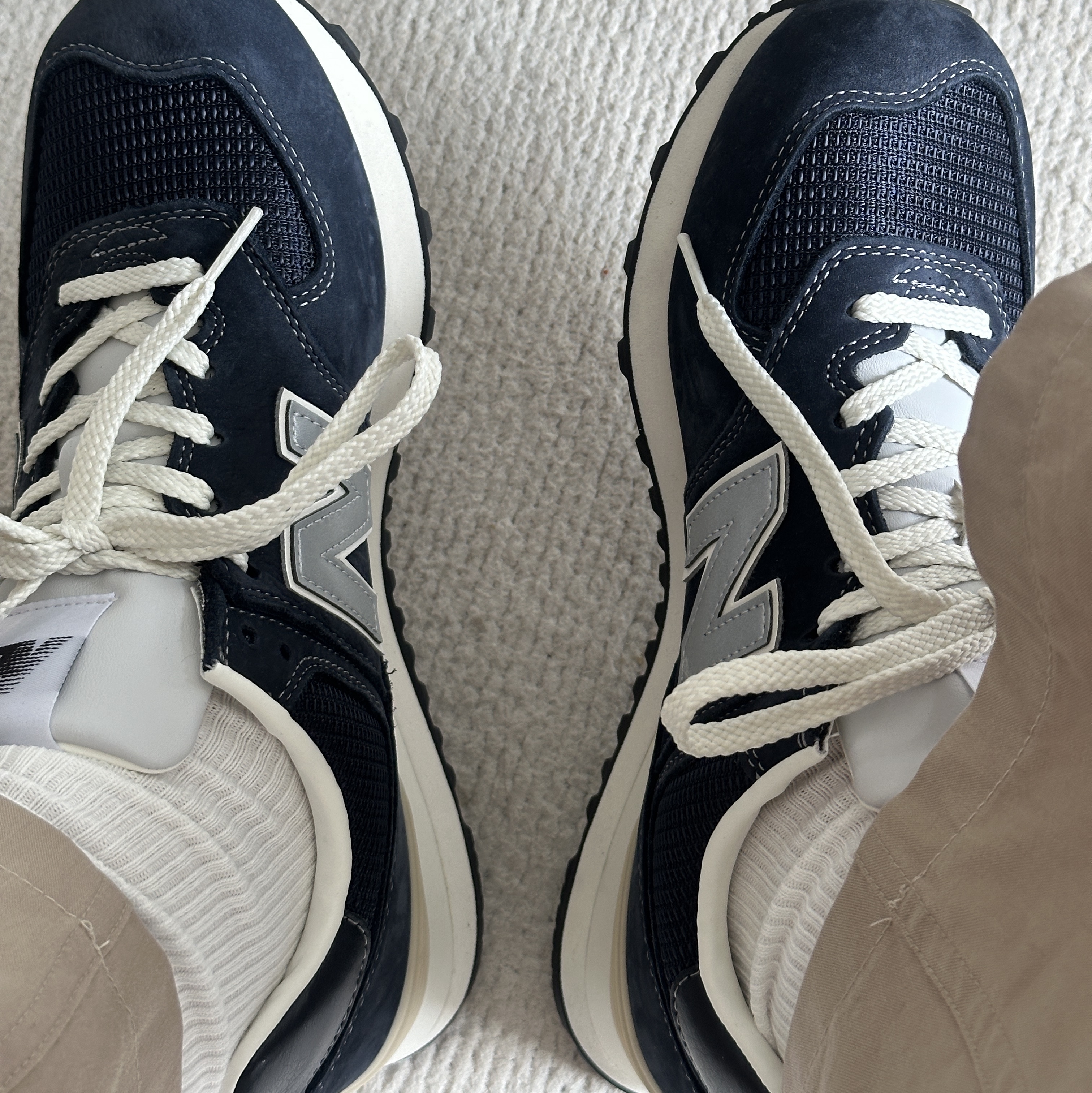 New Balance x Pottery 574 Premium Hard Navy 착용 스타일