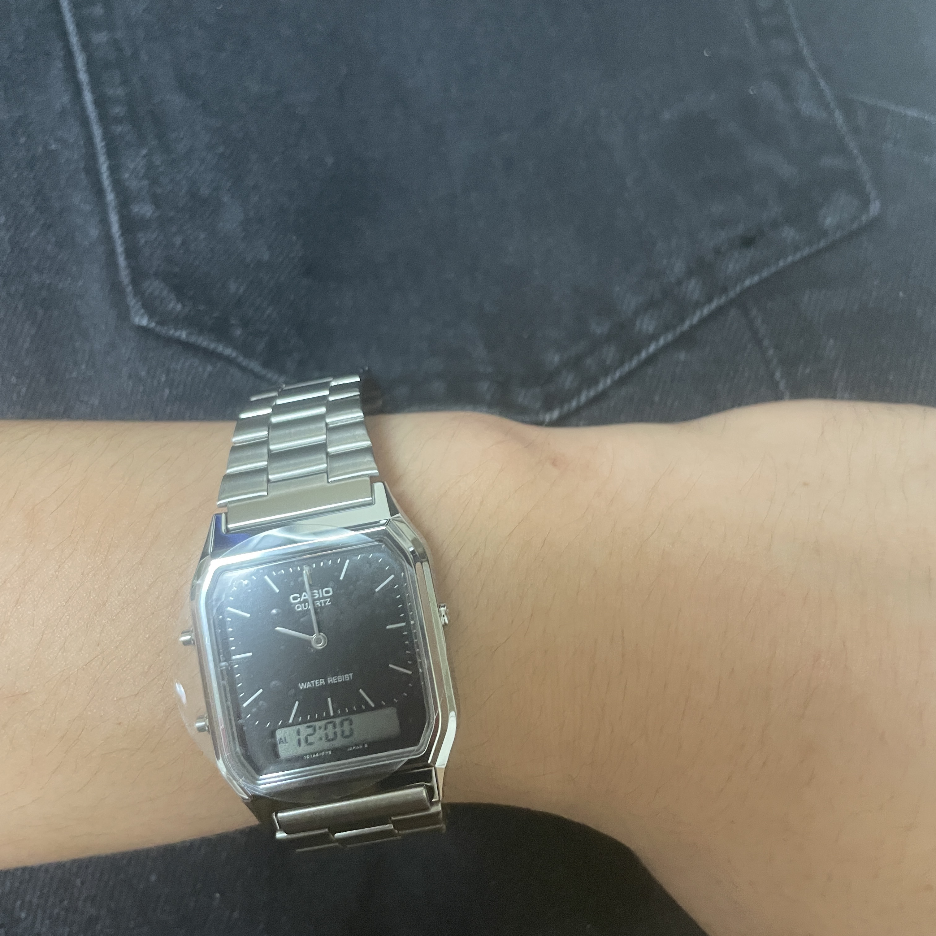 Casio AQ-230A-1DMQ 착용 스타일