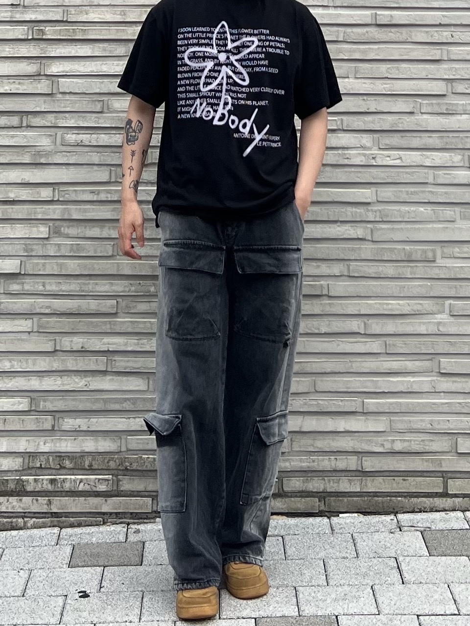 NON FLOOR Earnest Cargo Pants Black 착용 스타일 - 2