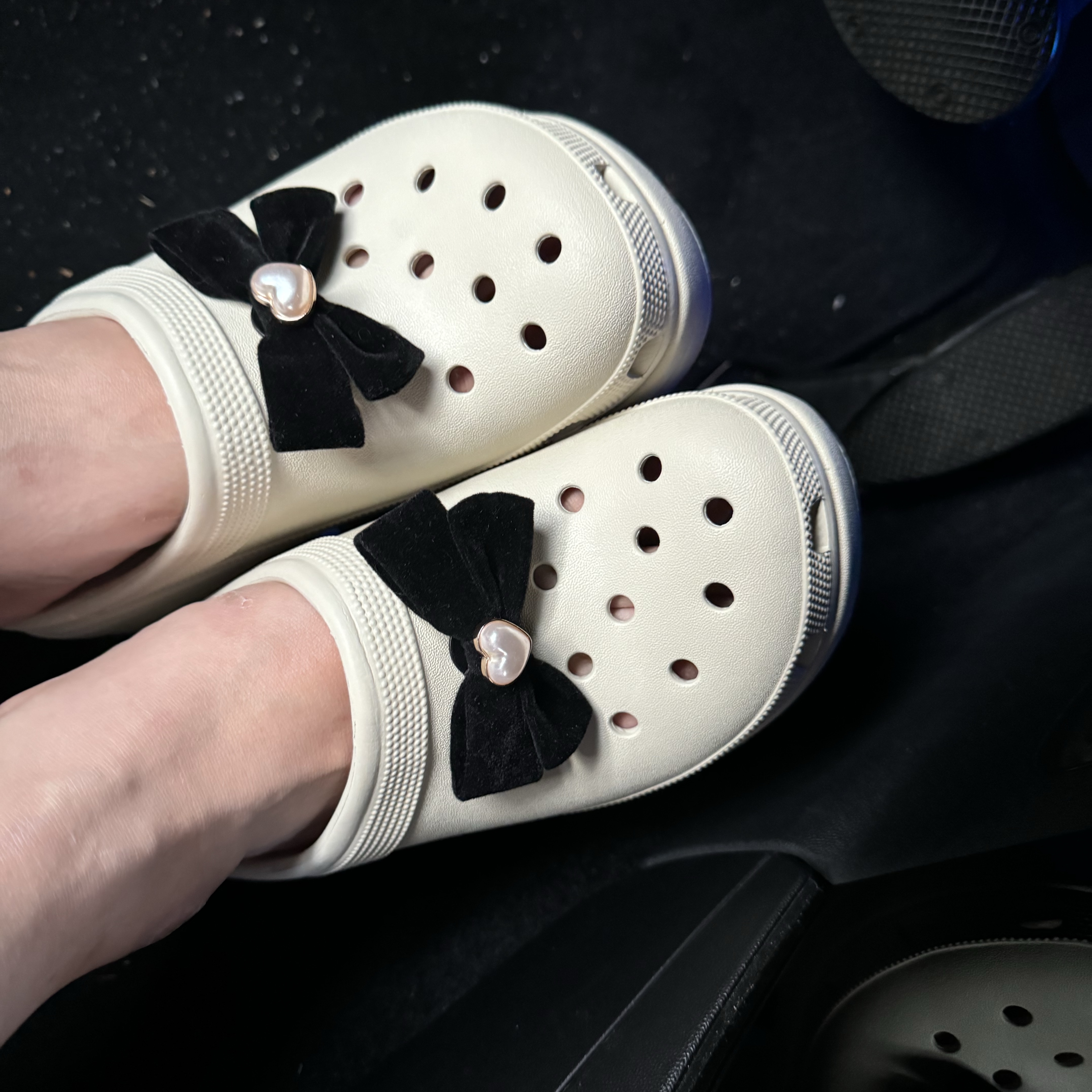 Crocs Siren Clog Hyper Pink 착용 스타일 - 1