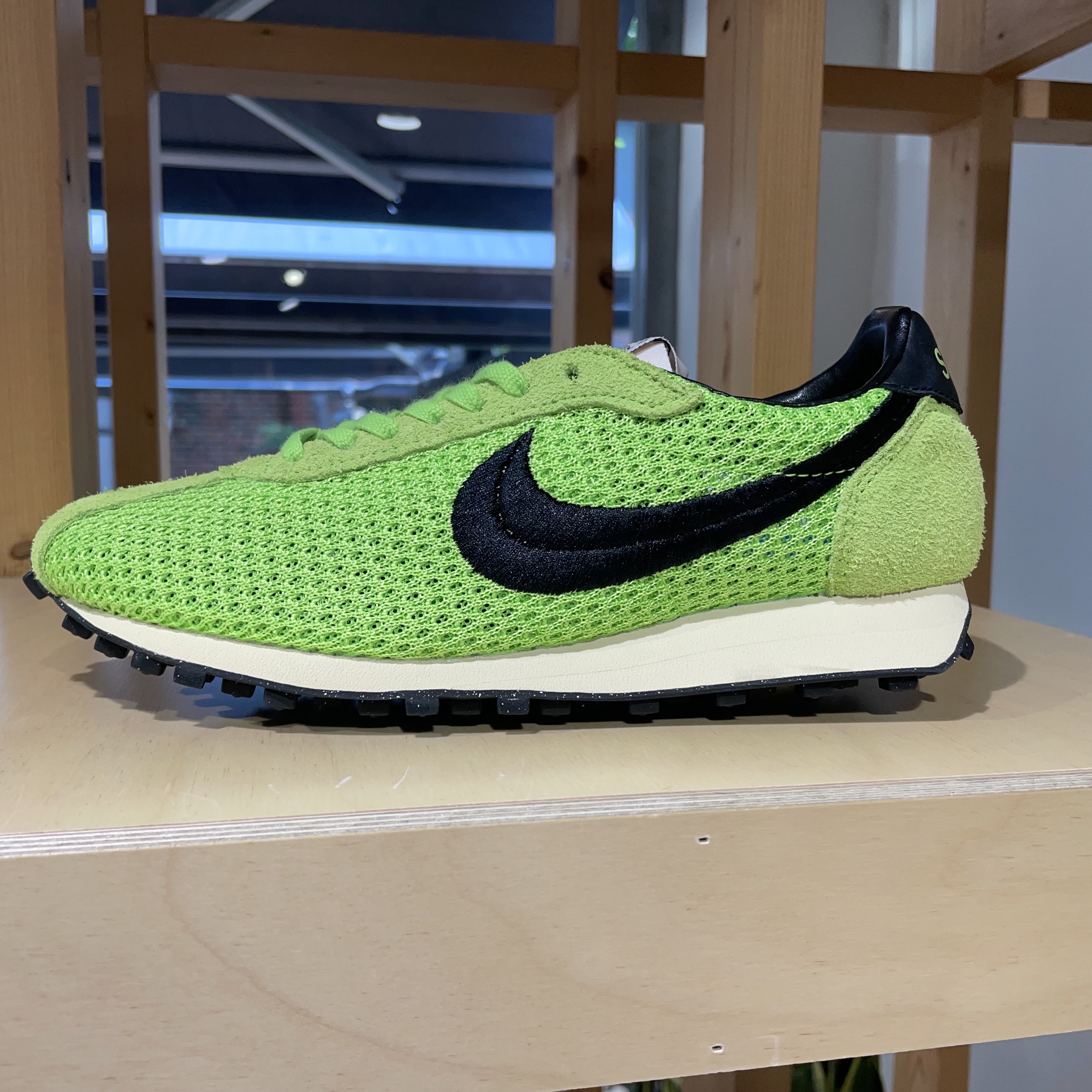 Nike x Stussy LD-1000 SP Action Green and Black 착용 스타일