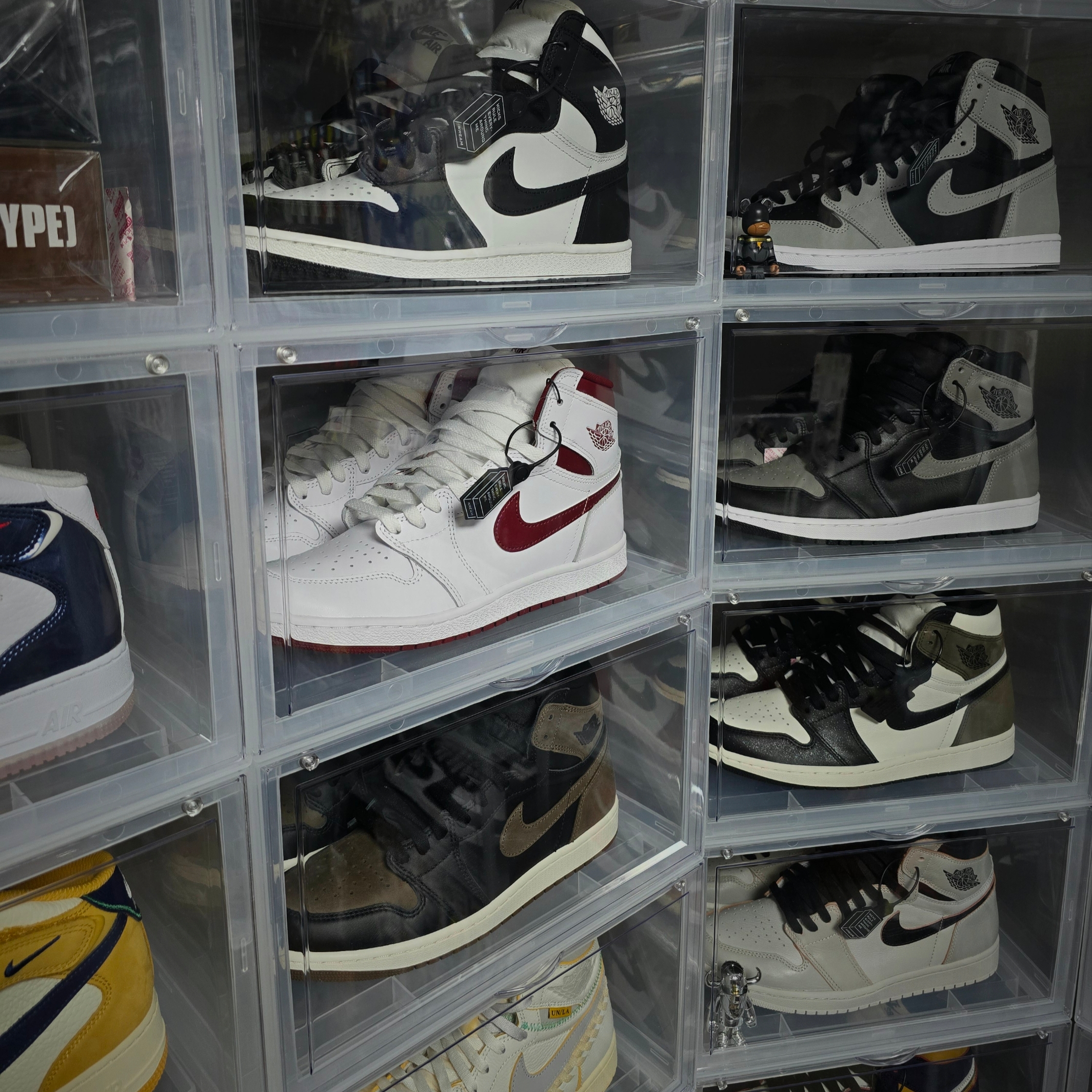 Jordan 1 High 85 Metallic Burgundy 착용 스타일 - 4