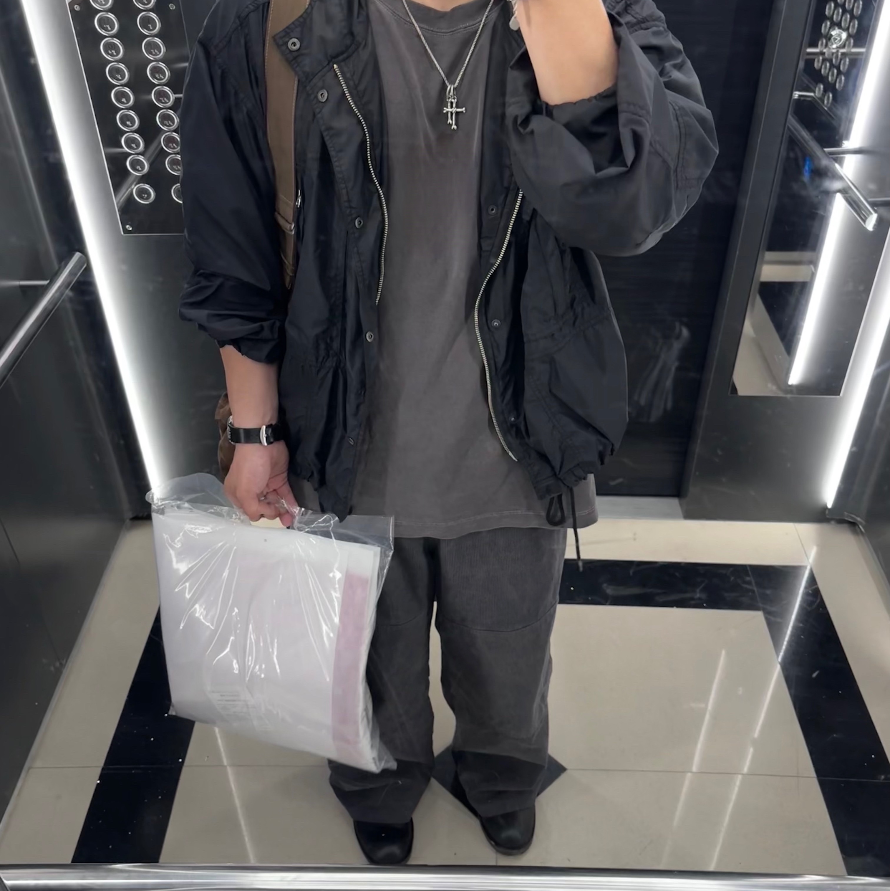 Polyteru Human Index Human Regular 1/2 T-Shirt Dyed Purple Gray 착용 스타일