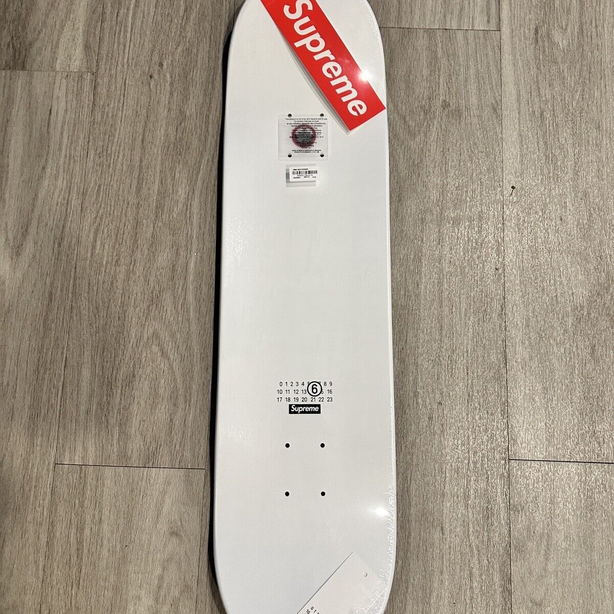 Supreme x MM6 Maison Margiela Skateboard White - 24SS 착용 스타일