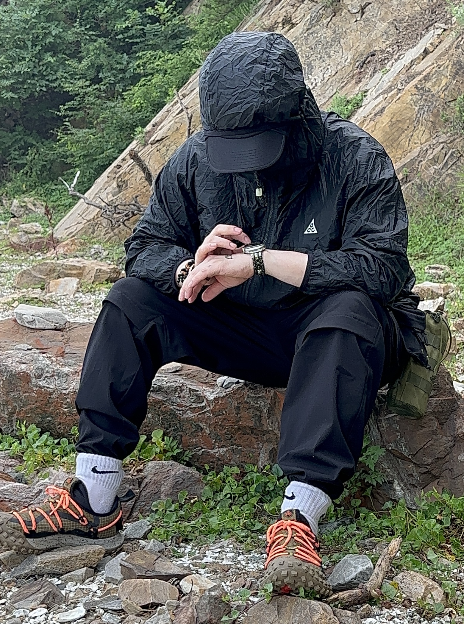 Supreme Mesh Sunshield Camp Cap Black - 24SS, Nike ACG HBR Short Sleeve T-Shirt Black - Asia 착용 스타일 - 5