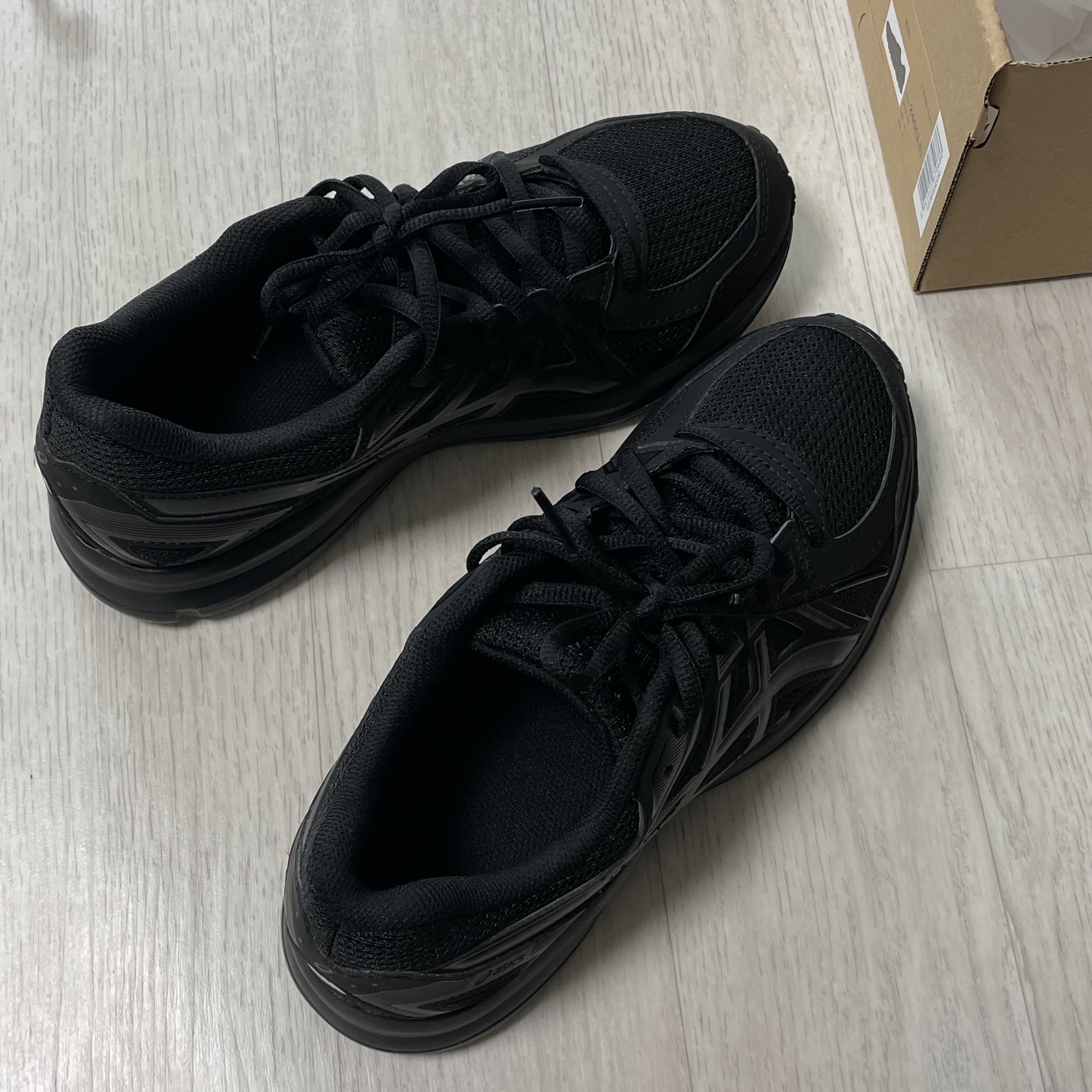 Asics Jog 100 2 Black 착용 스타일 - 2