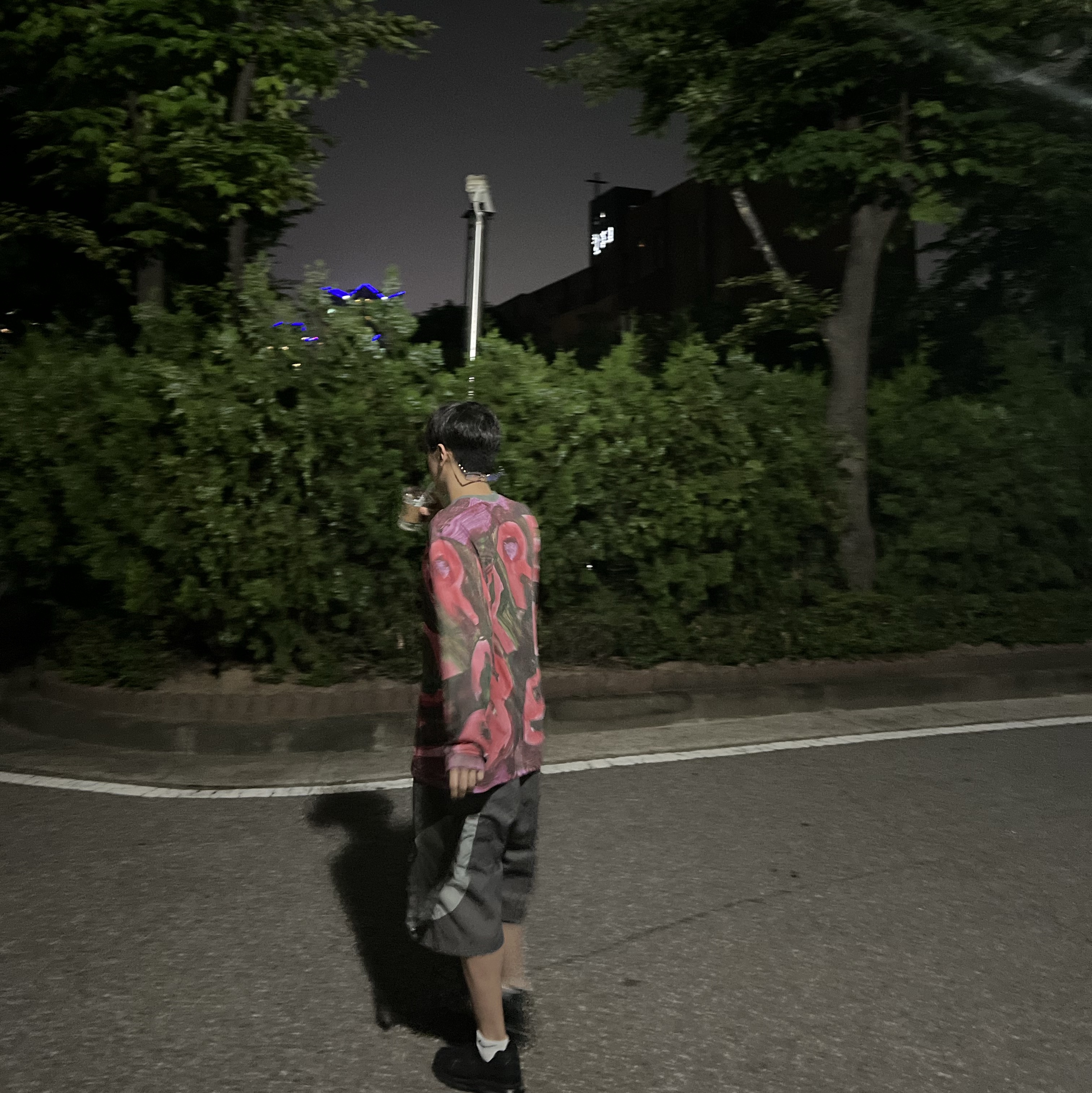 Supreme Paint LS Top Multicolor - 24SS, Gentle Monster Rrr 02 Silver 착용 스타일 - 4
