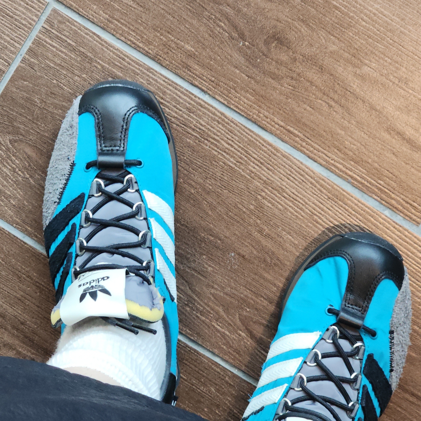 Adidas x Song for the Mute Country OG Active Teal Core Black 착용 스타일 - 2
