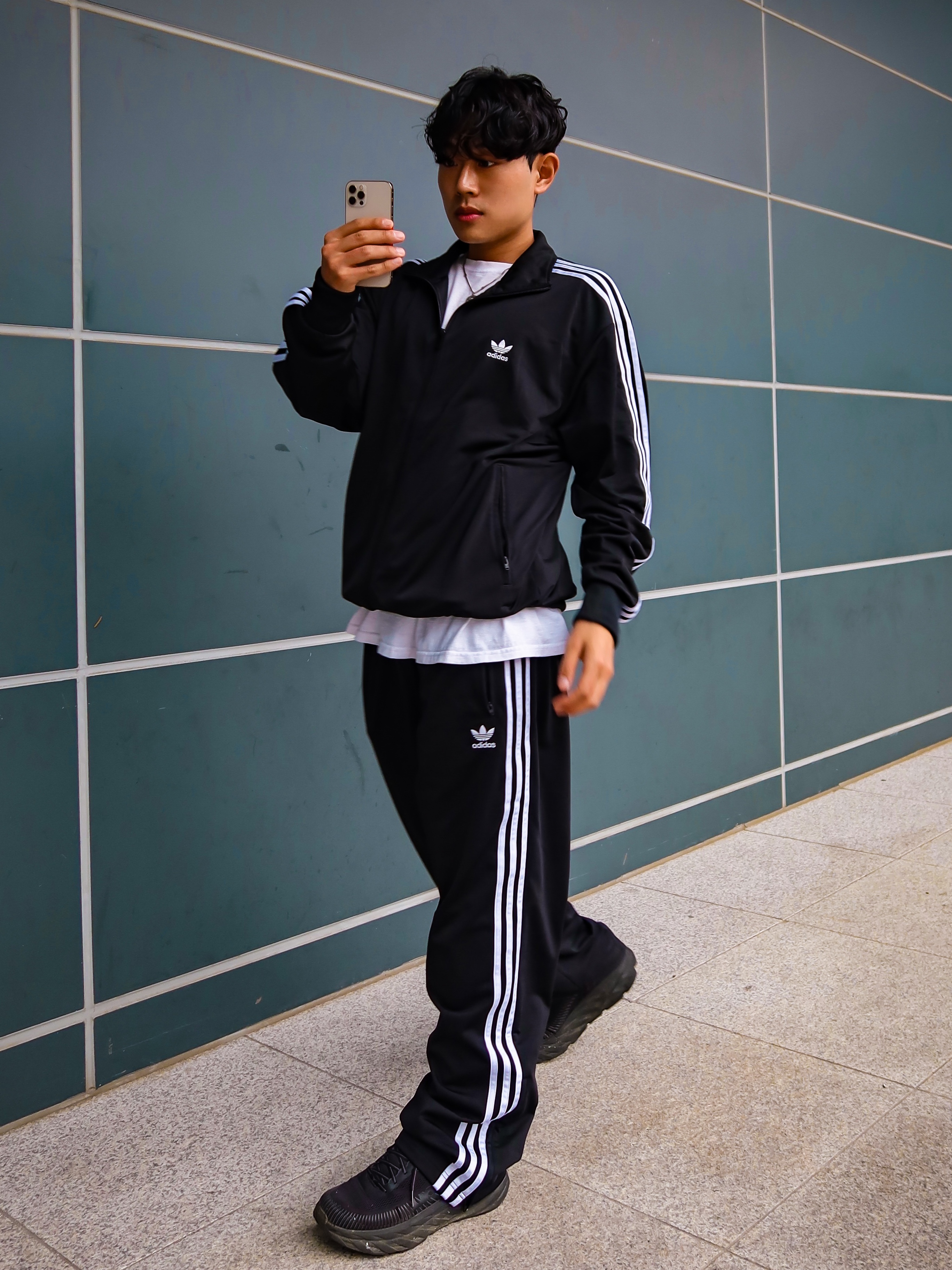 Adidas Adicolor Classics Firebird Track Top Black - KR Sizing, Adidas Adicolor Classics Firebird Track Pants Black - KR Sizing 착용 스타일 - 2