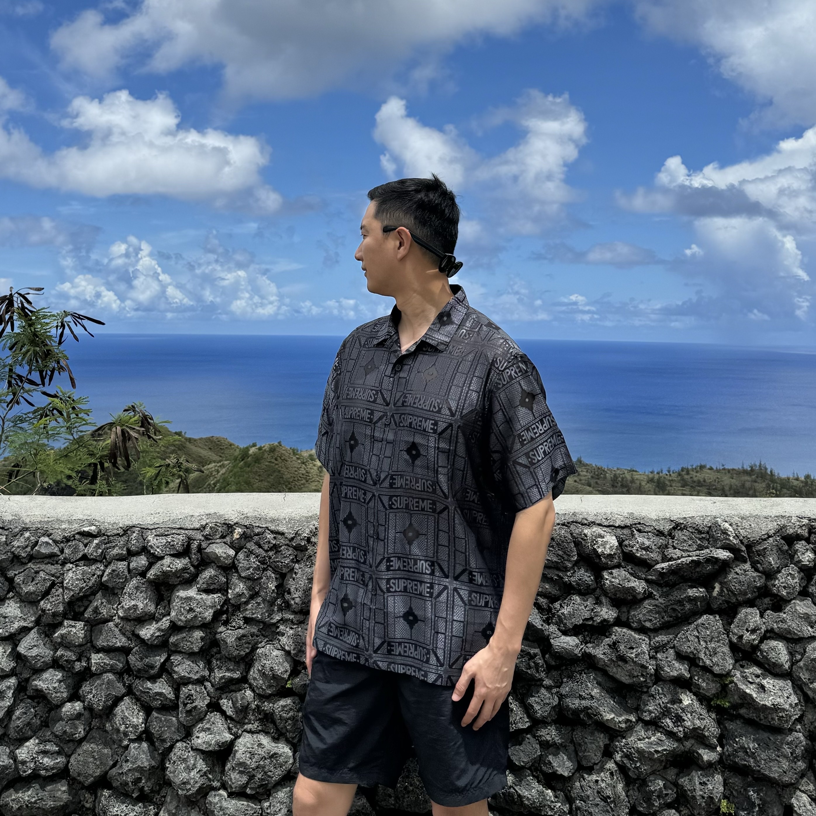 Supreme Tray Jacquard S/S Shirt Black - 24SS 착용 스타일