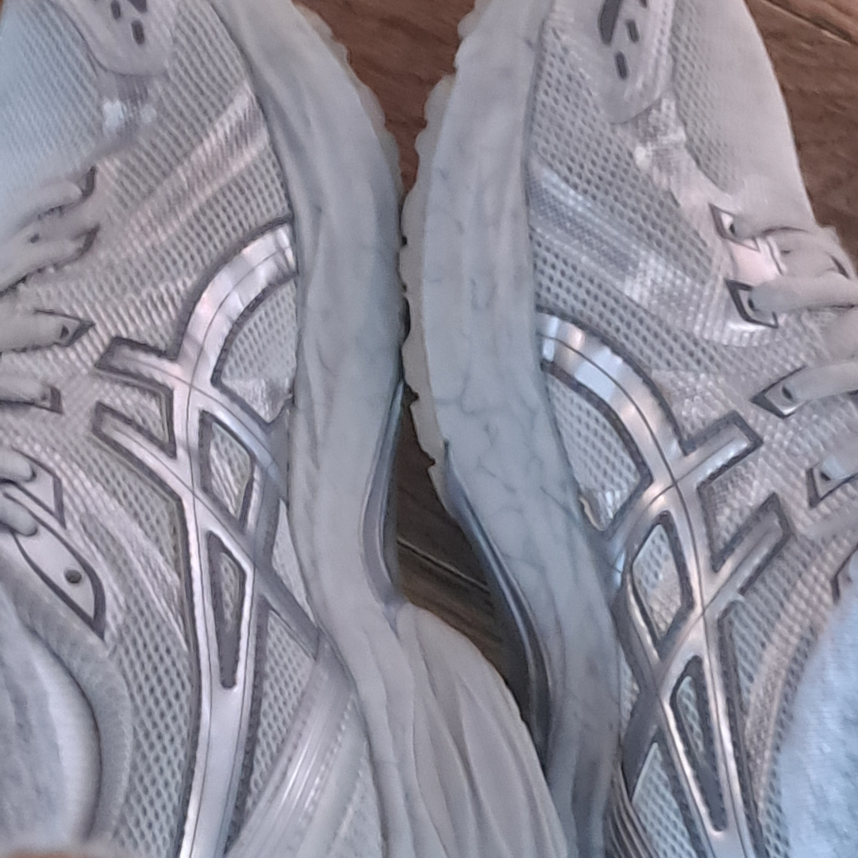 (W) Asics Gel-Flux 4 CN Gray Silver 착용 스타일