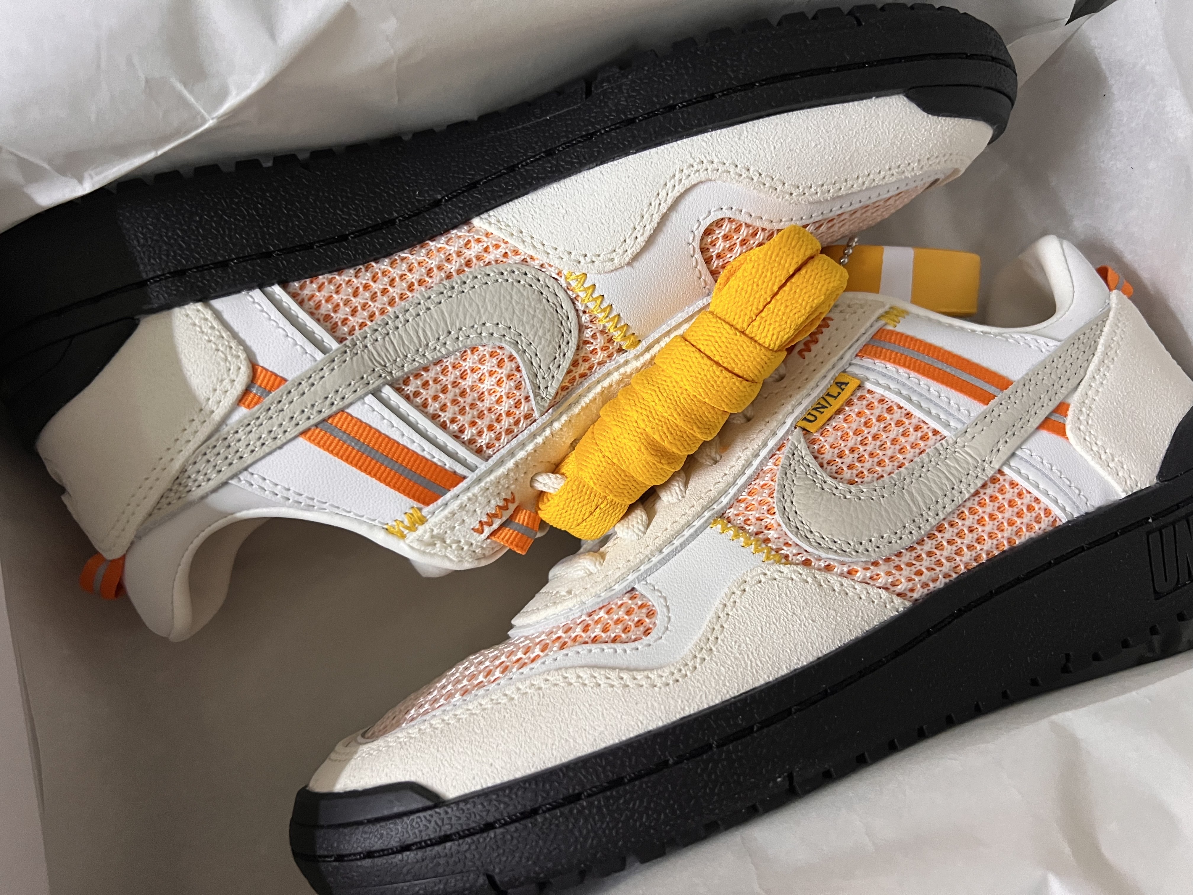Nike x Union Field General SP Ivory and Light Orewood Brown 착용 스타일