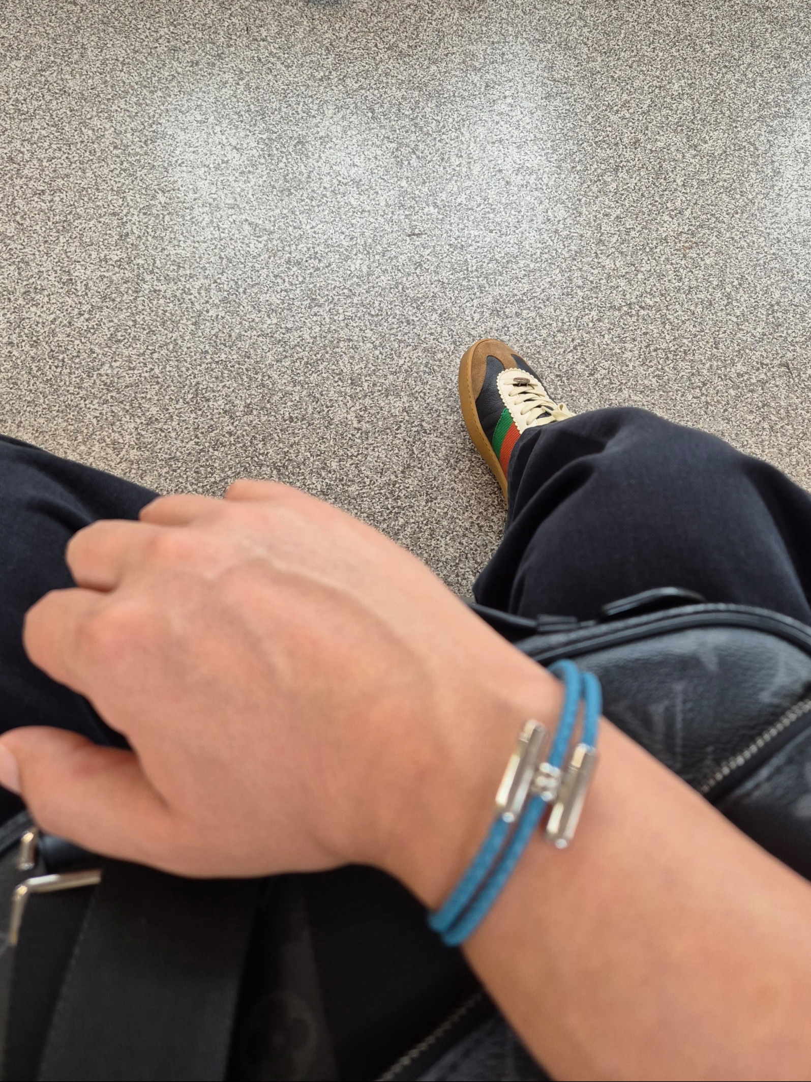 Hermes Tournis Tresse Bracelet Swift Calfskin Palladium & Bleu Lin, Gucci G74 Sneakers in Leather with Web Black 착용 스타일 - 4