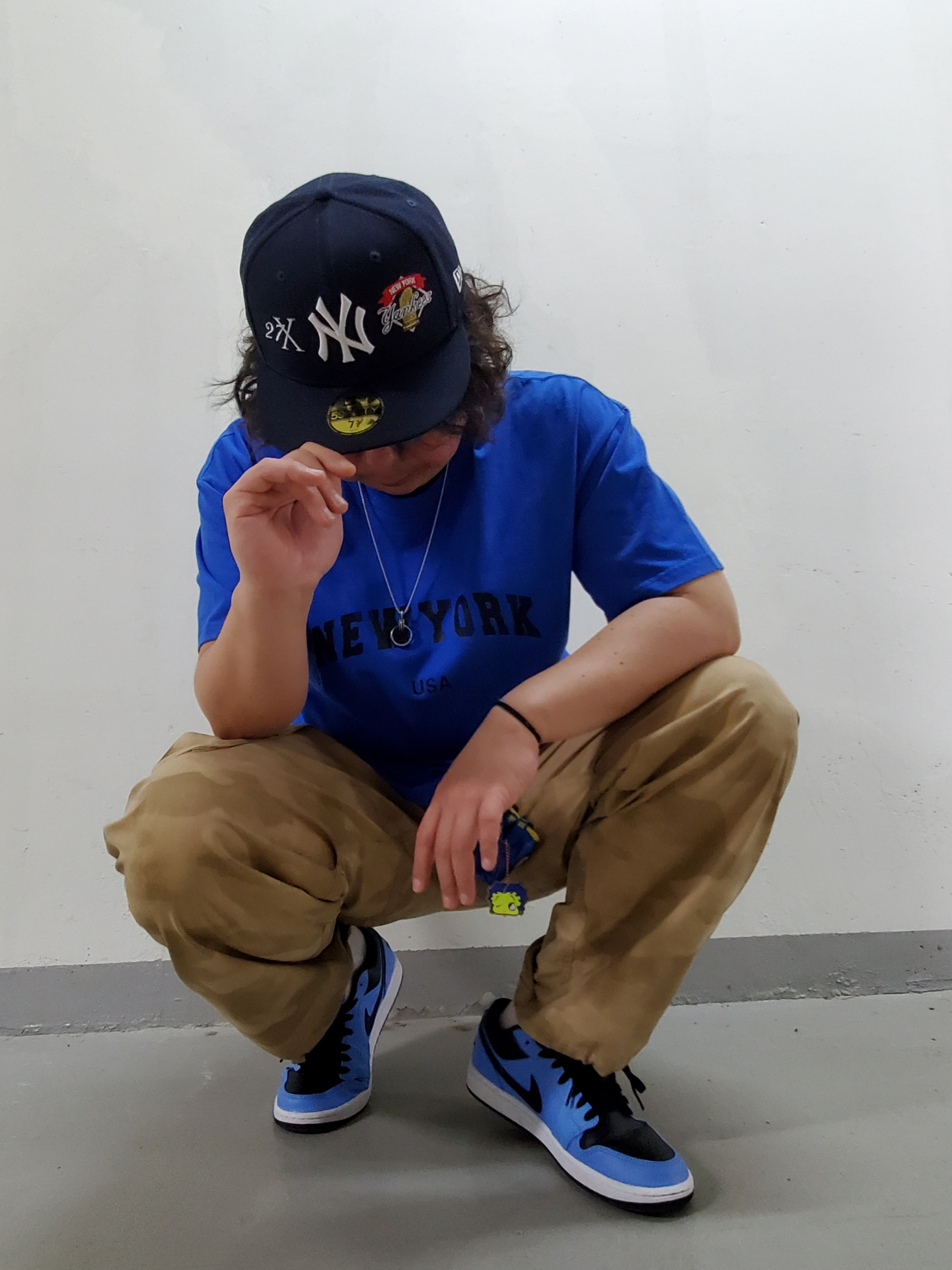 Jordan 1 Low University Blue Black 착용 스타일 - 4